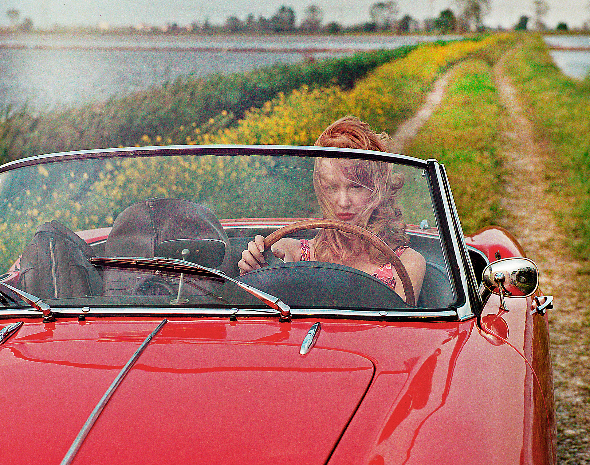 "DOVE AUTO" MAGAZINE - LOUIS VUITTON BAGS AND ALFA ROMEO - ITALY 2005