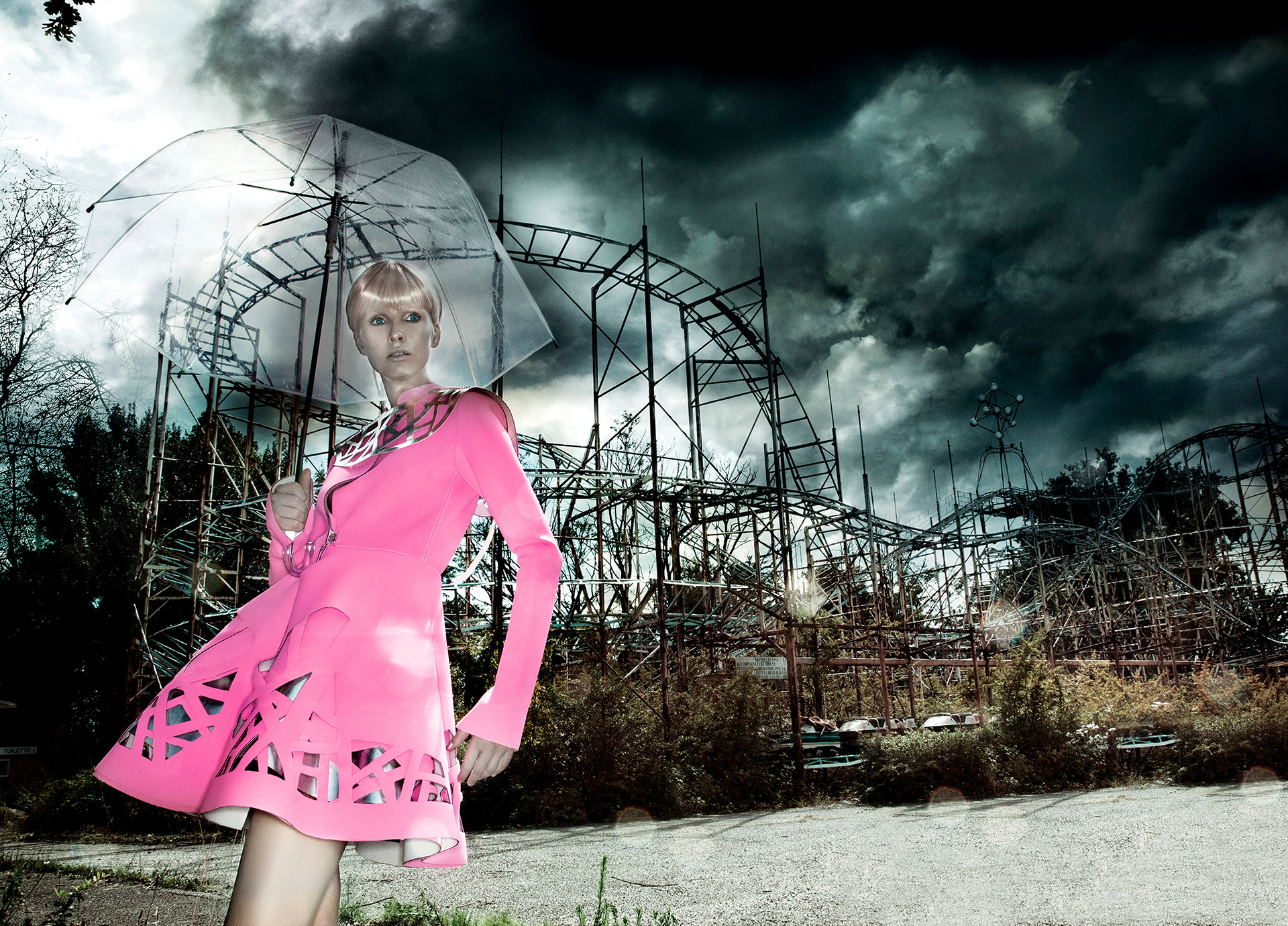 "FUTURISTIC" - EDITORIAL FOR BMI:MAG - 2014