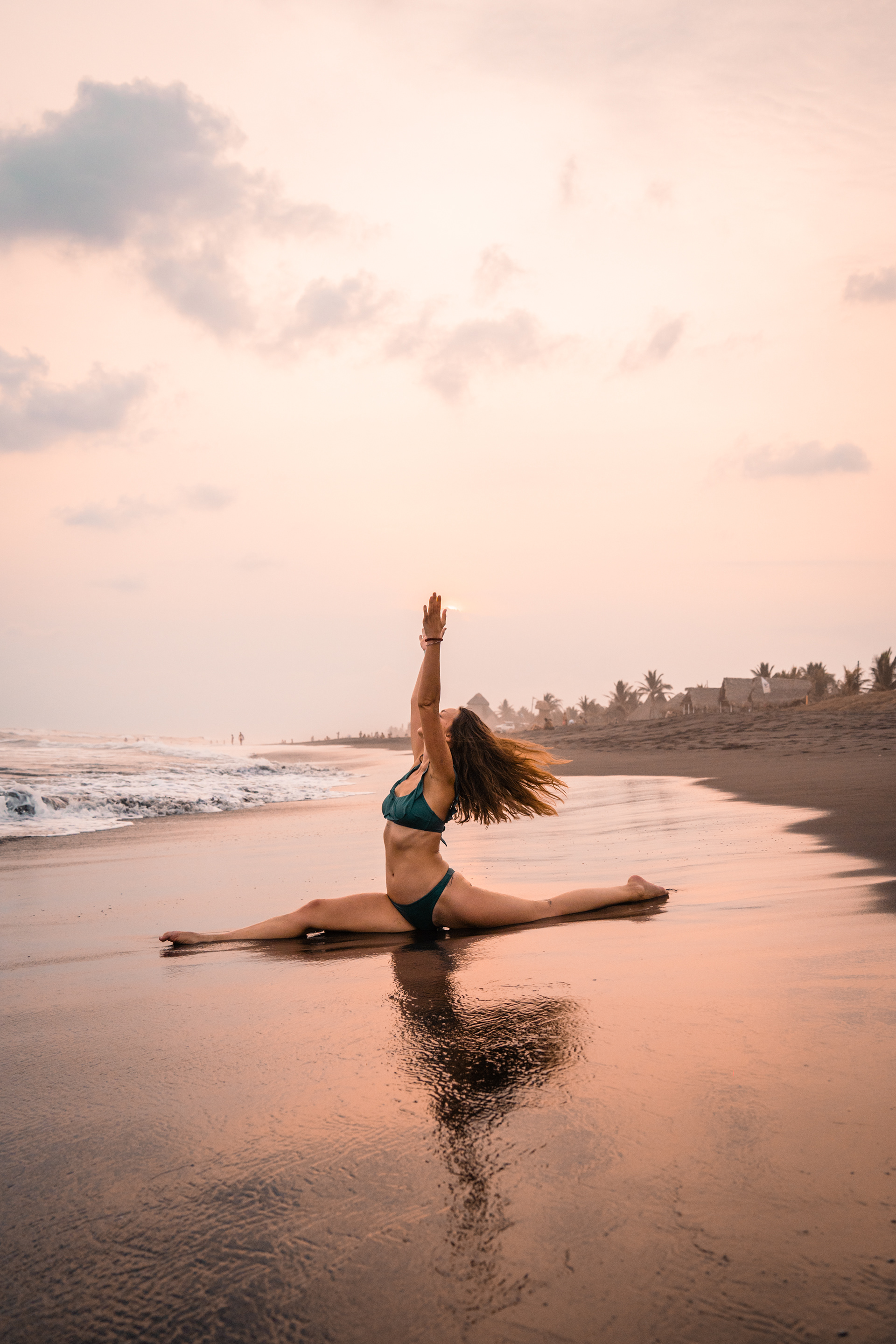 Yoga Photo shoot with Laura, El Paredon, Guatemala