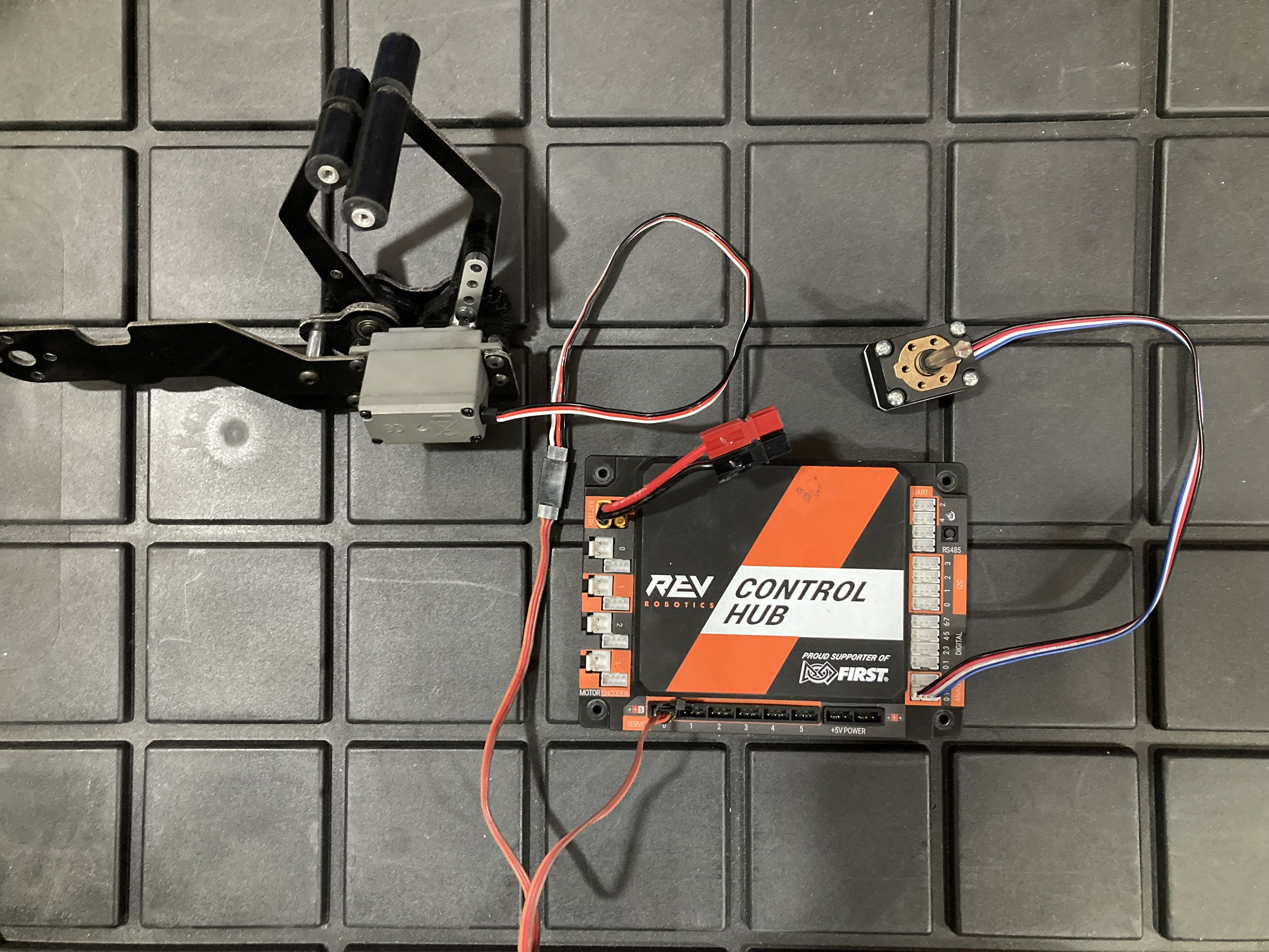 Testing the servo and potentiometer