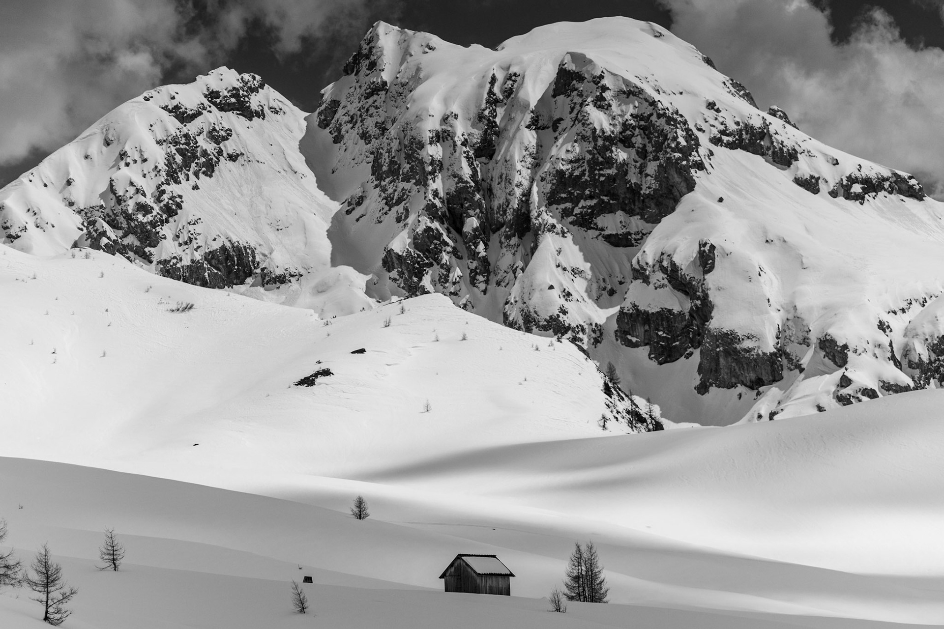 In the Giau pass there are many of these little houses.