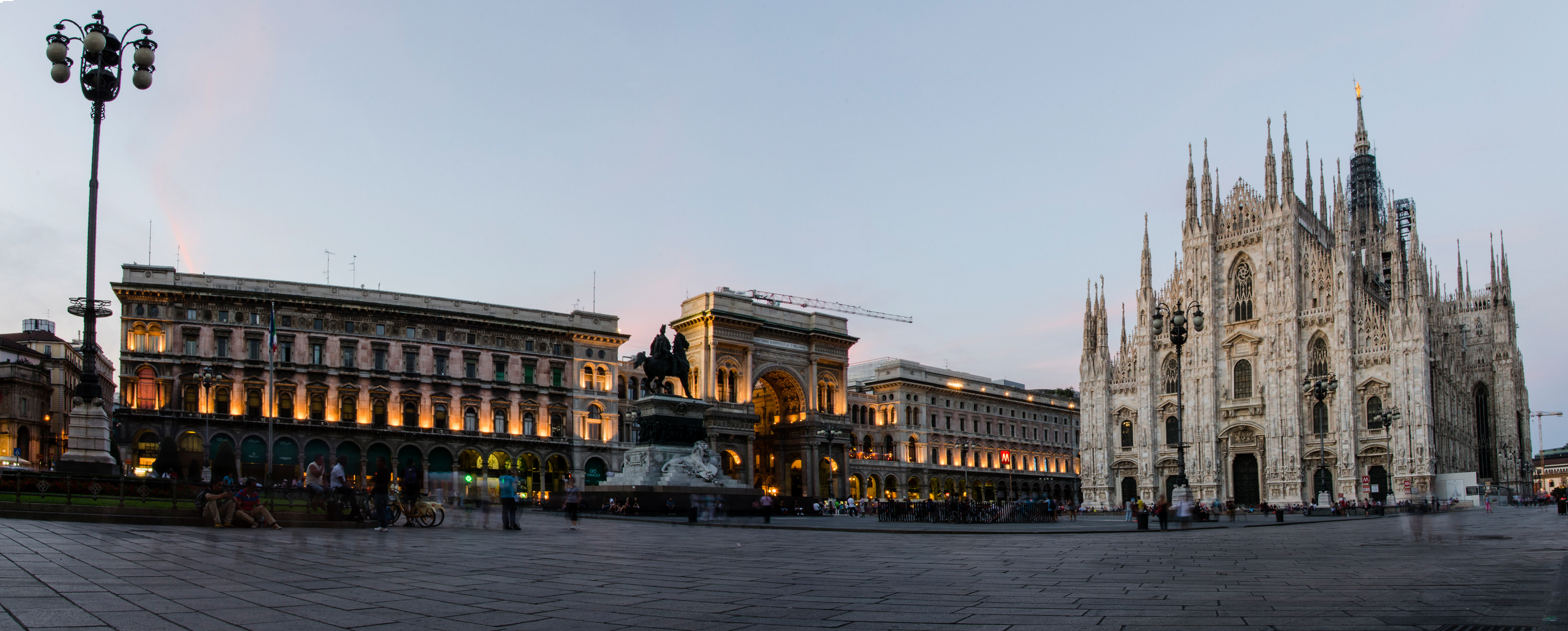 Piazza Duomo - Milano - Italia