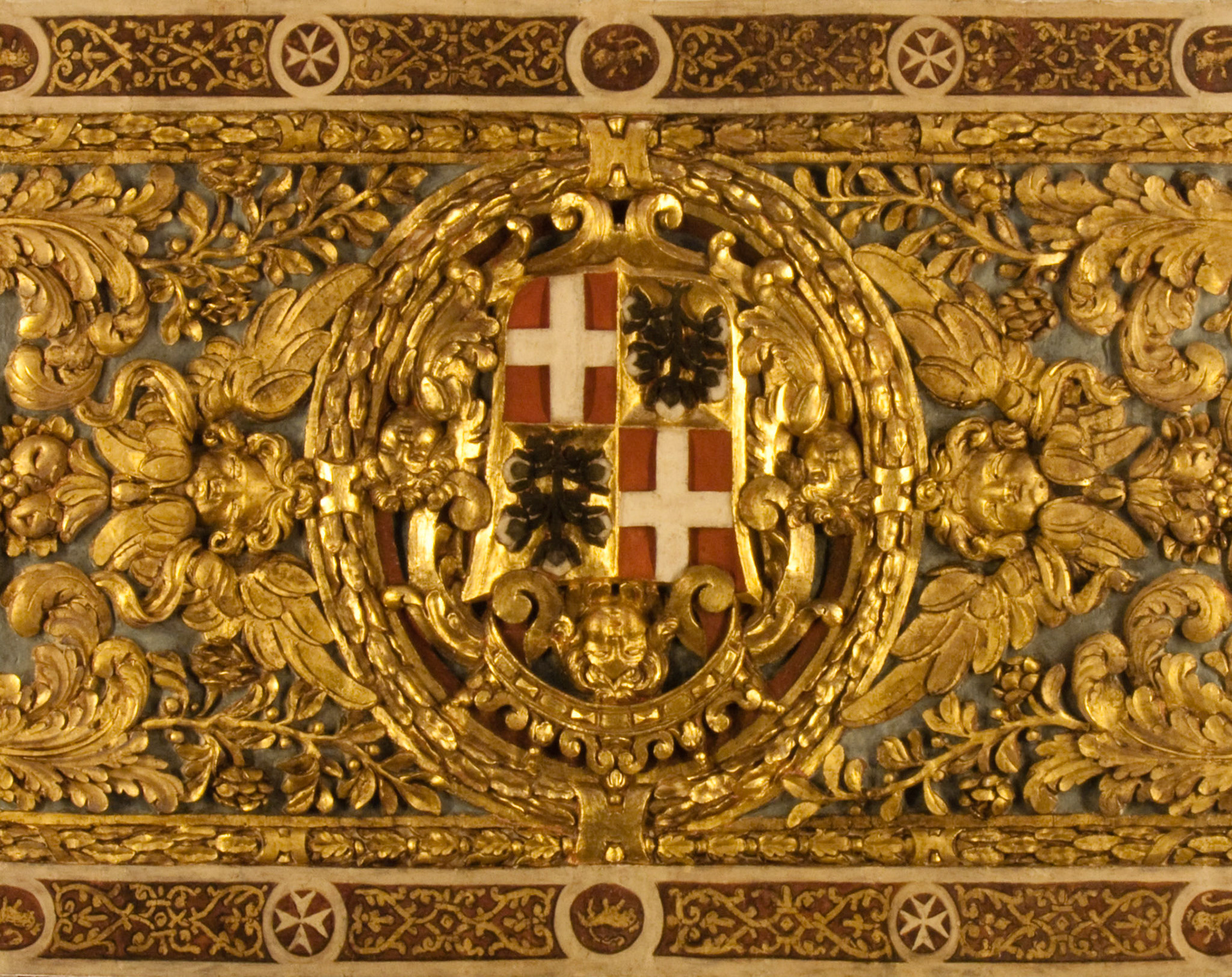 Co Cathedrale Saint John. C'est doré de partout