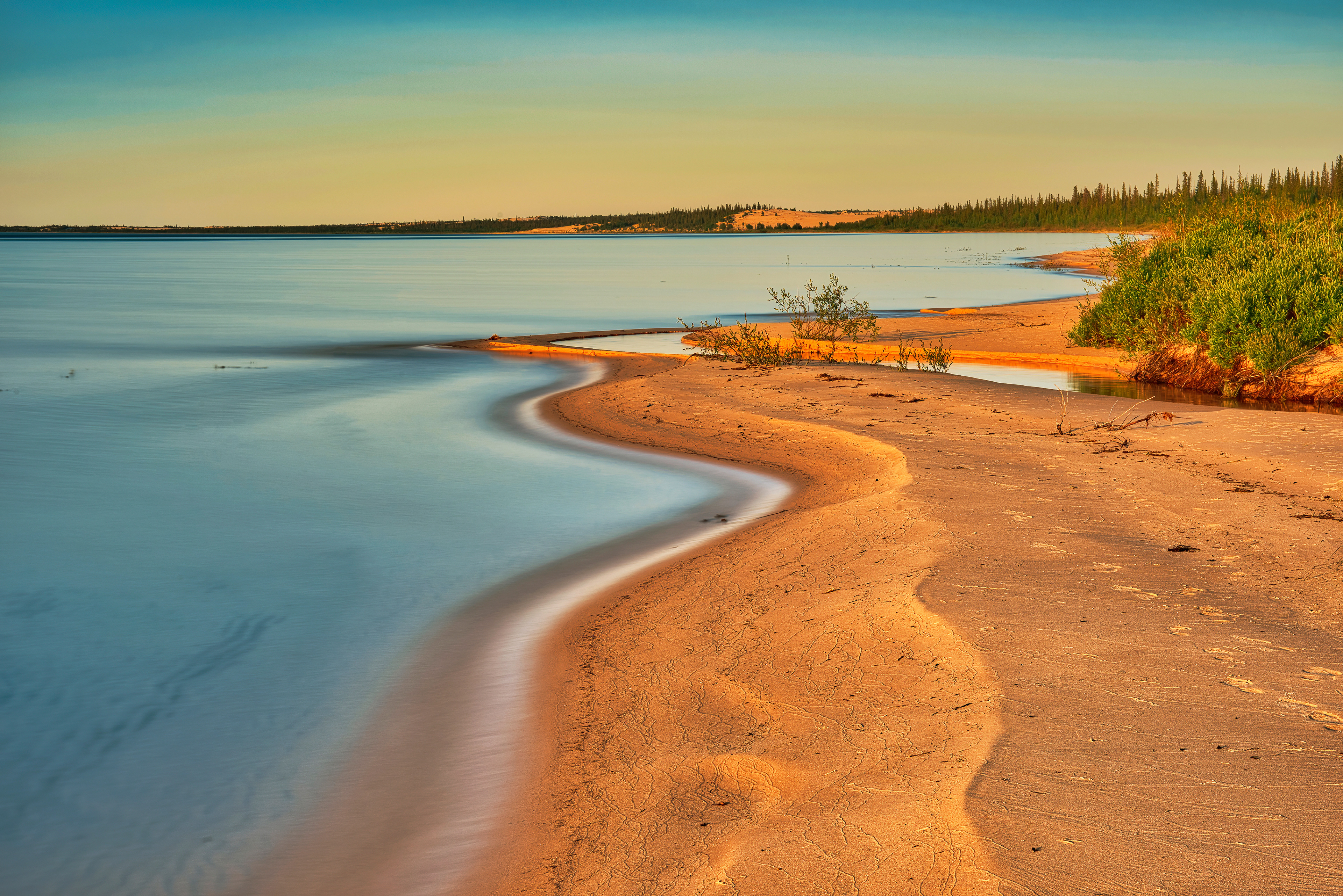 Lake Athabasca beach