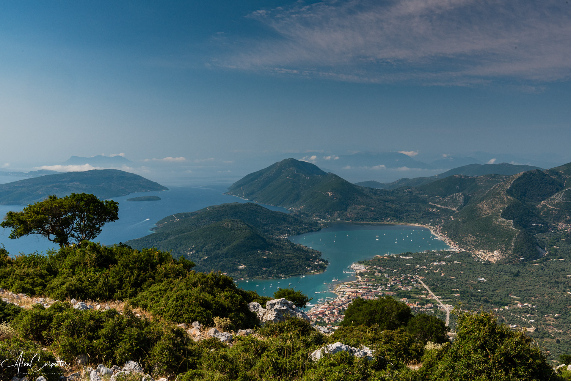 Views over Vliho