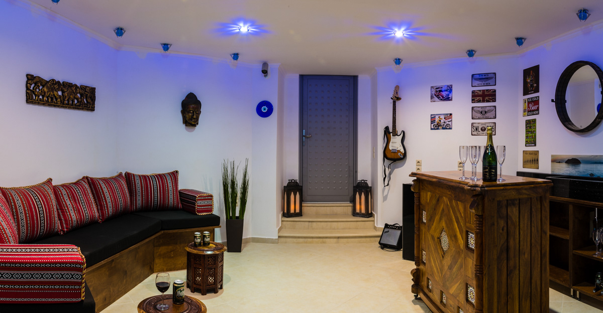 Villa Gabriella’s private bar and chill-out room — the perfect spot for an evening drink or a little music