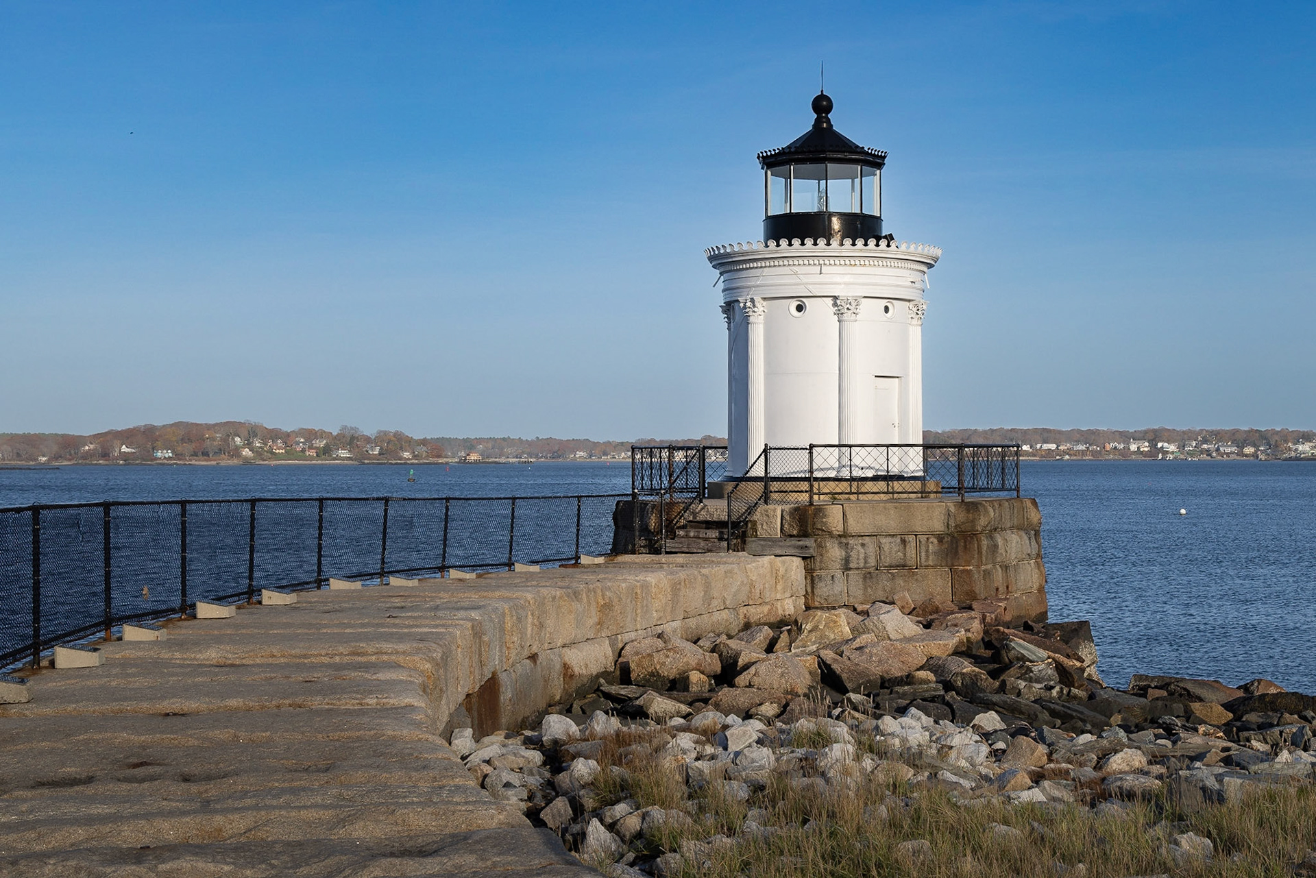  Portland Breakwater Lighthouse (Bug Light) - Portland Maine