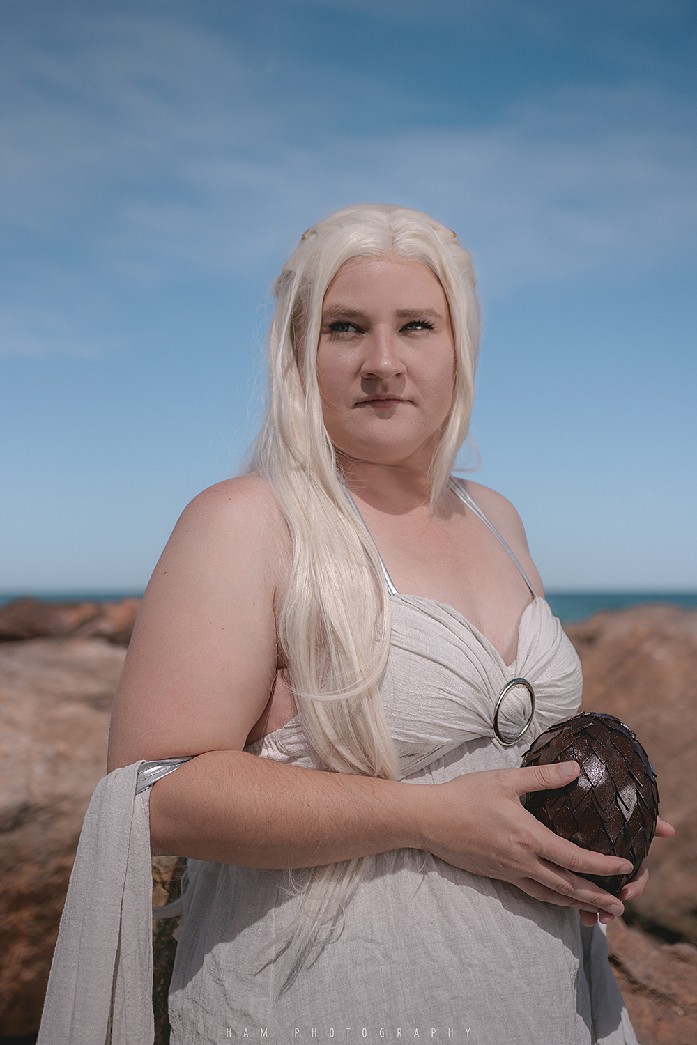 Daenerys Targaryen by @claraz.cozplays
