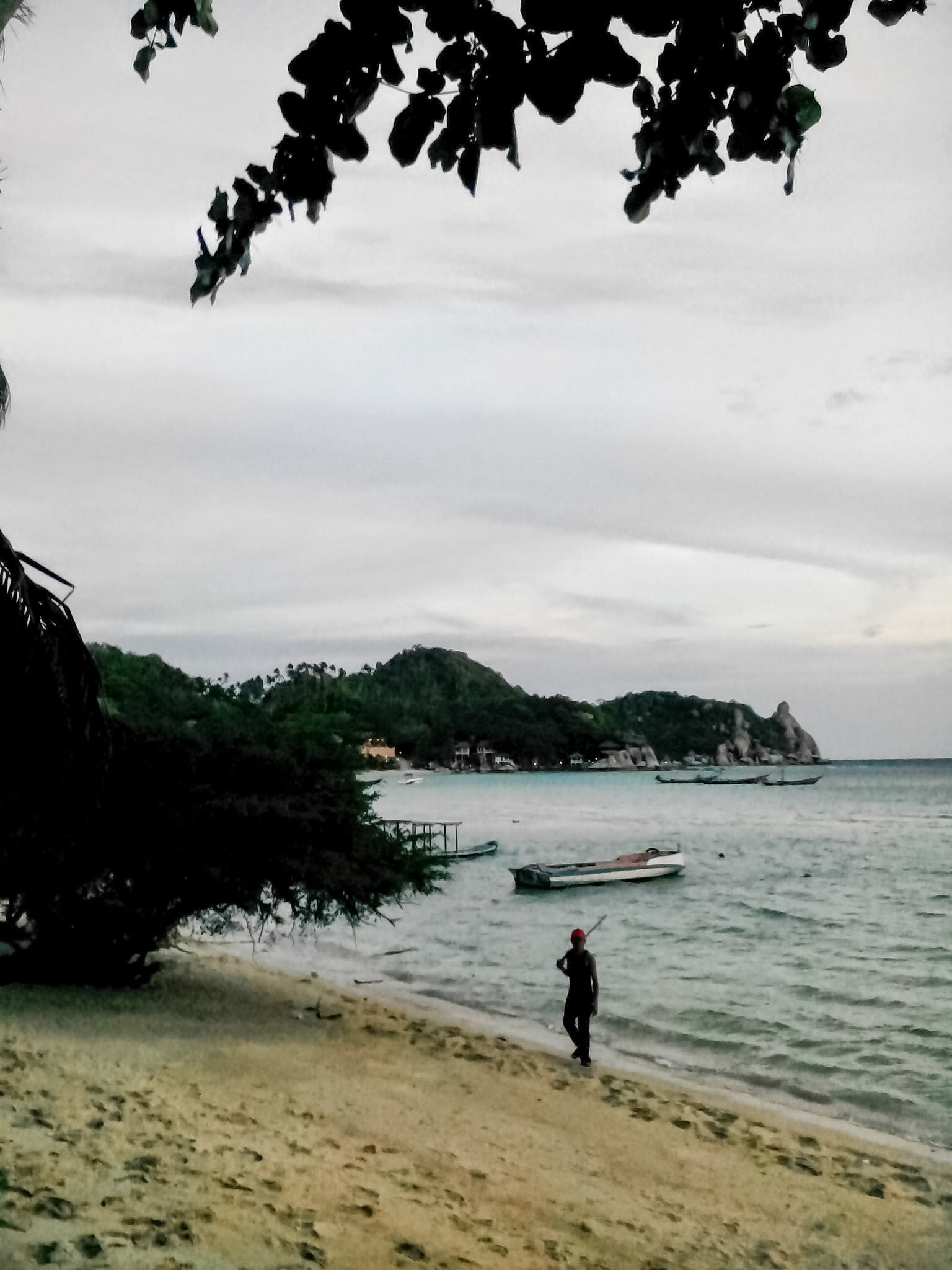 {EF3C0EF7-16C3-414F-B494-05452E4726CC}