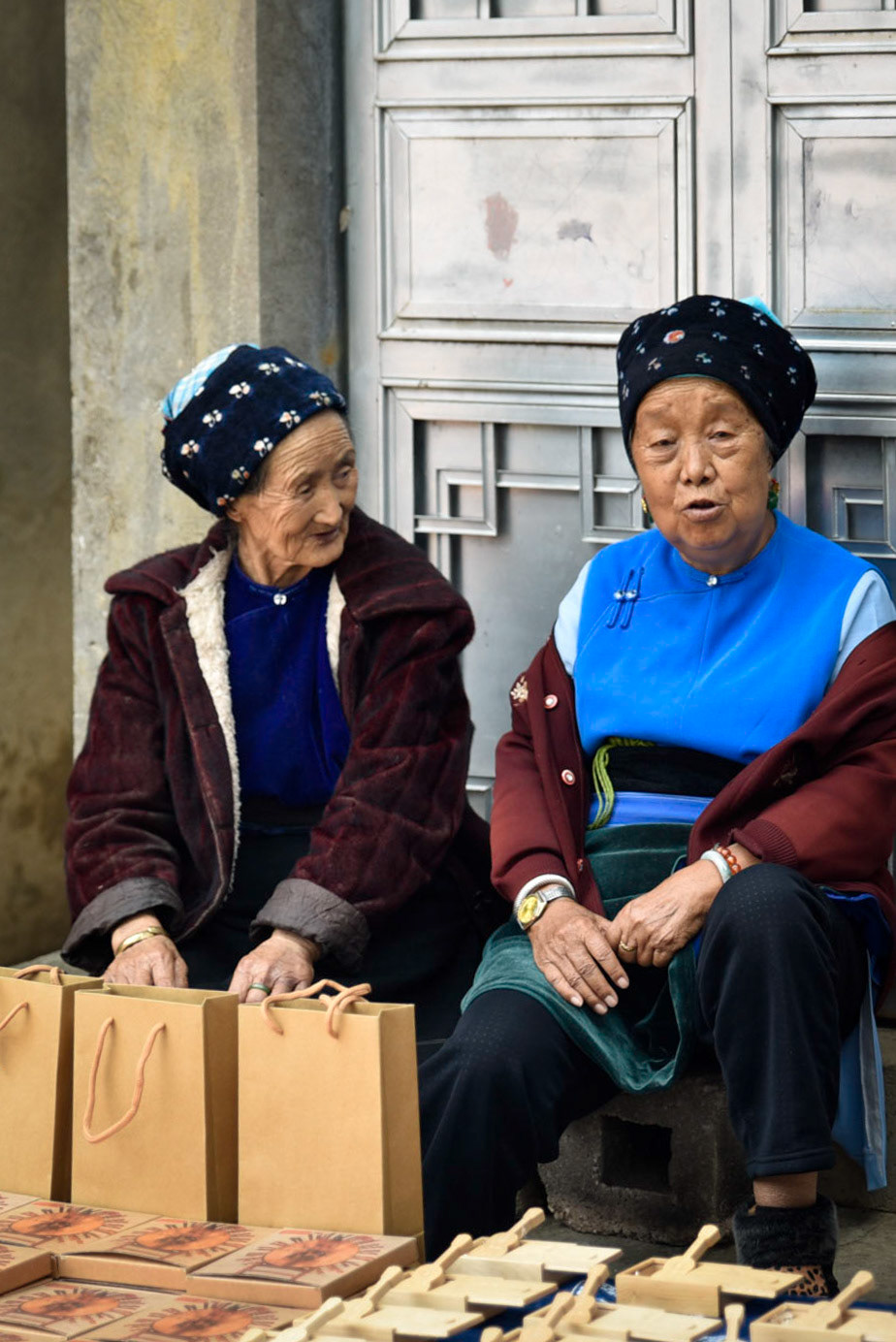 Old women in Lijiang