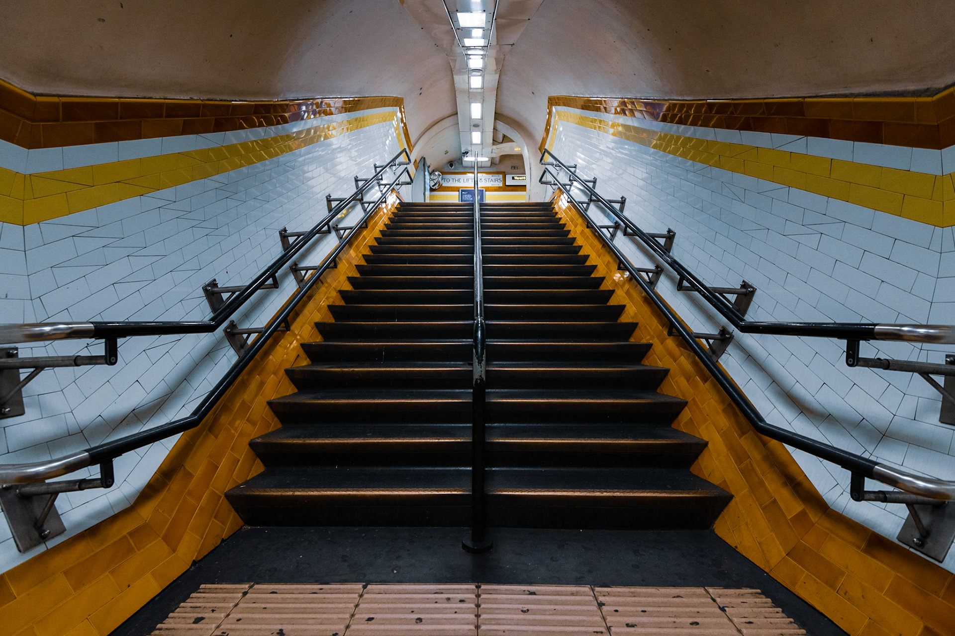 Parallel stairs