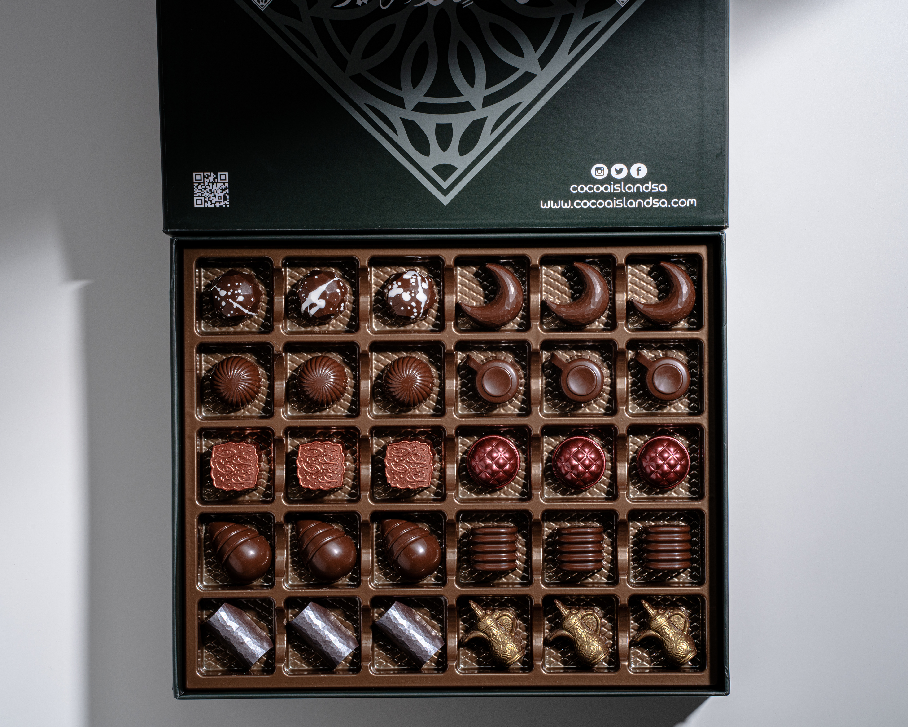 Cocoa's Island Eid Chocolates 2023  (Photography and Styling)
