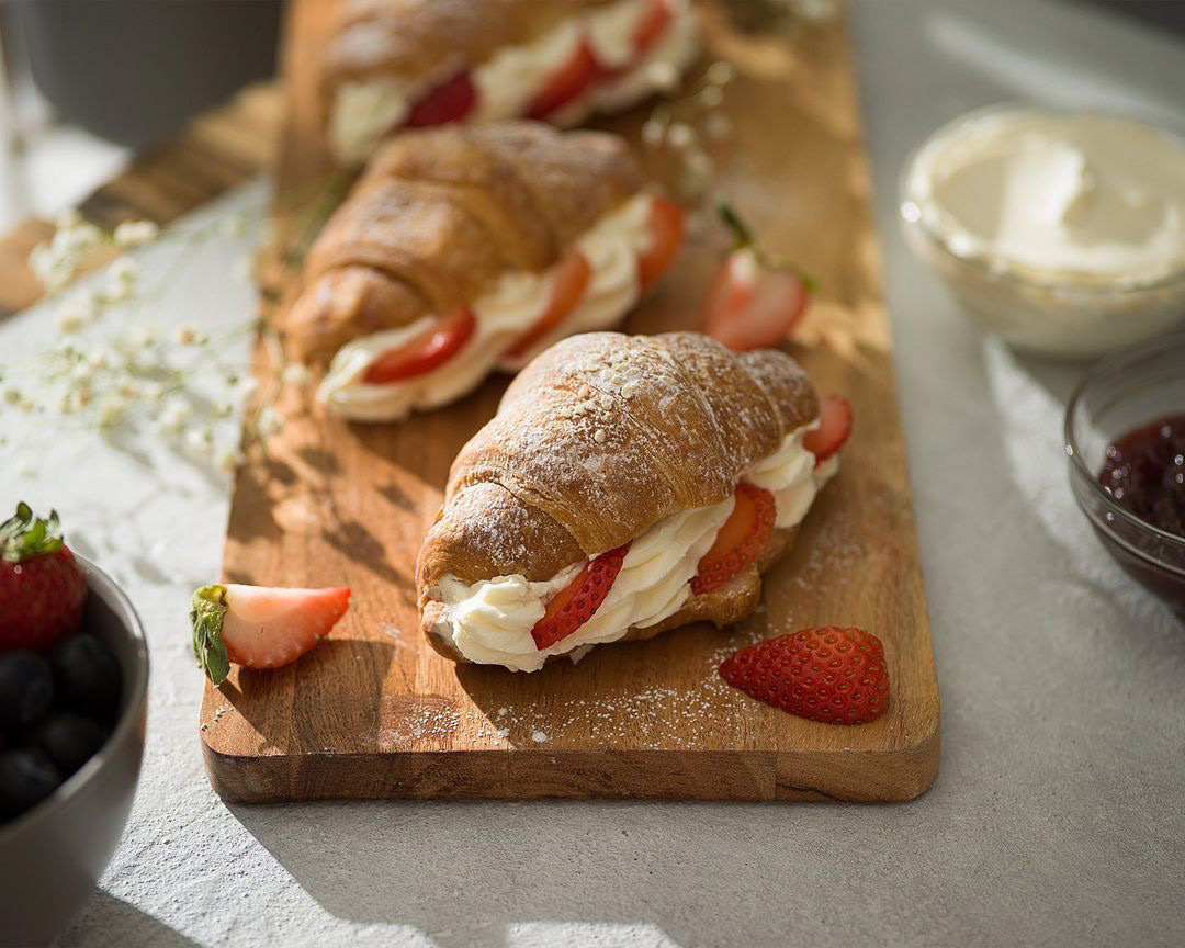 Omaraziz "شمس الثامنة" Workshop (Eternity Studio Direction and Styling)