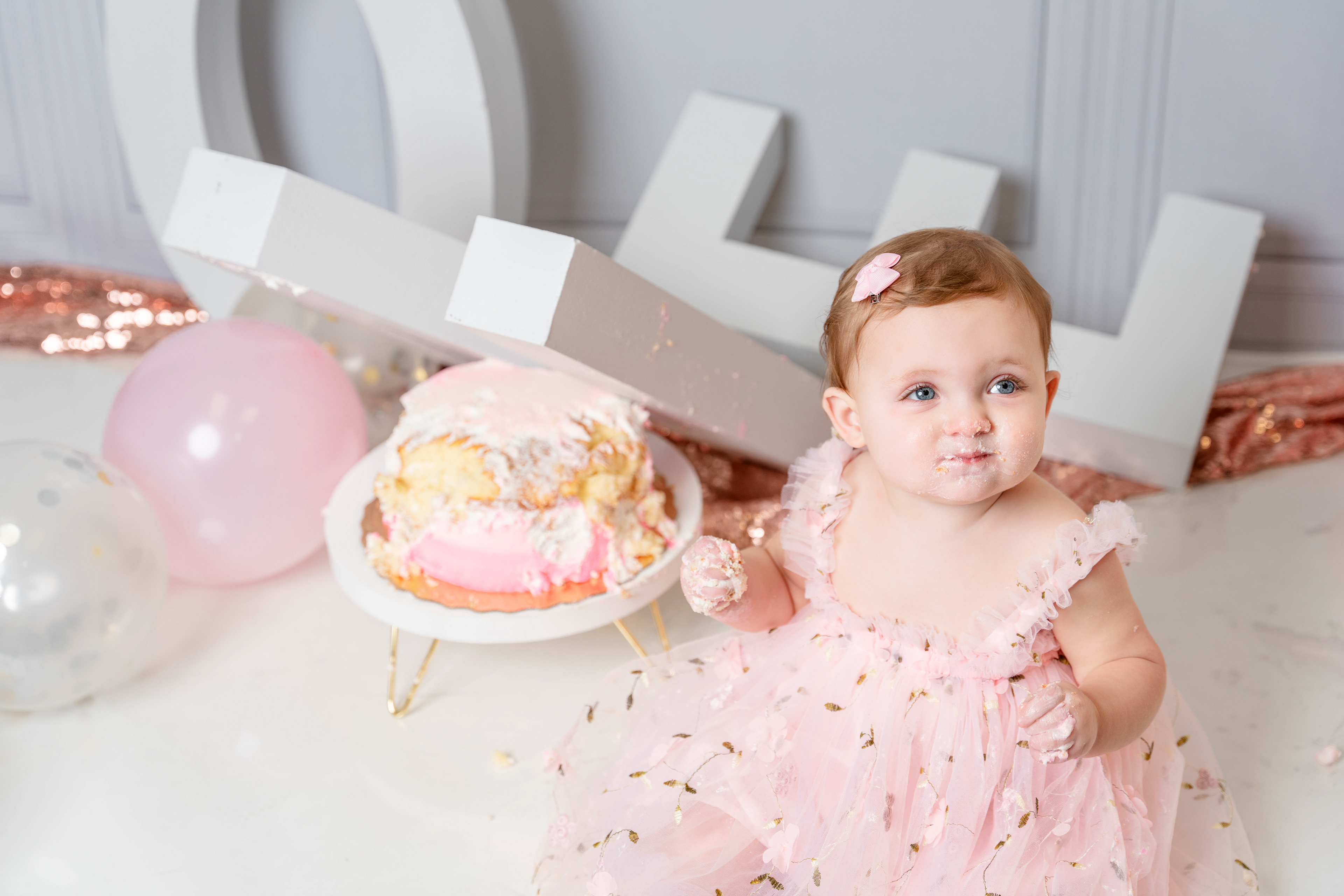 Successful cake smash session