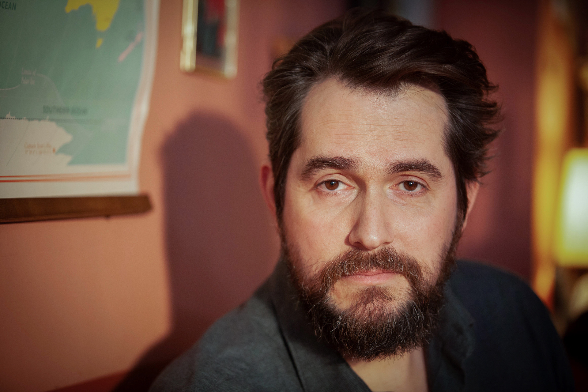 Mouche, une série de Jeanne Héry