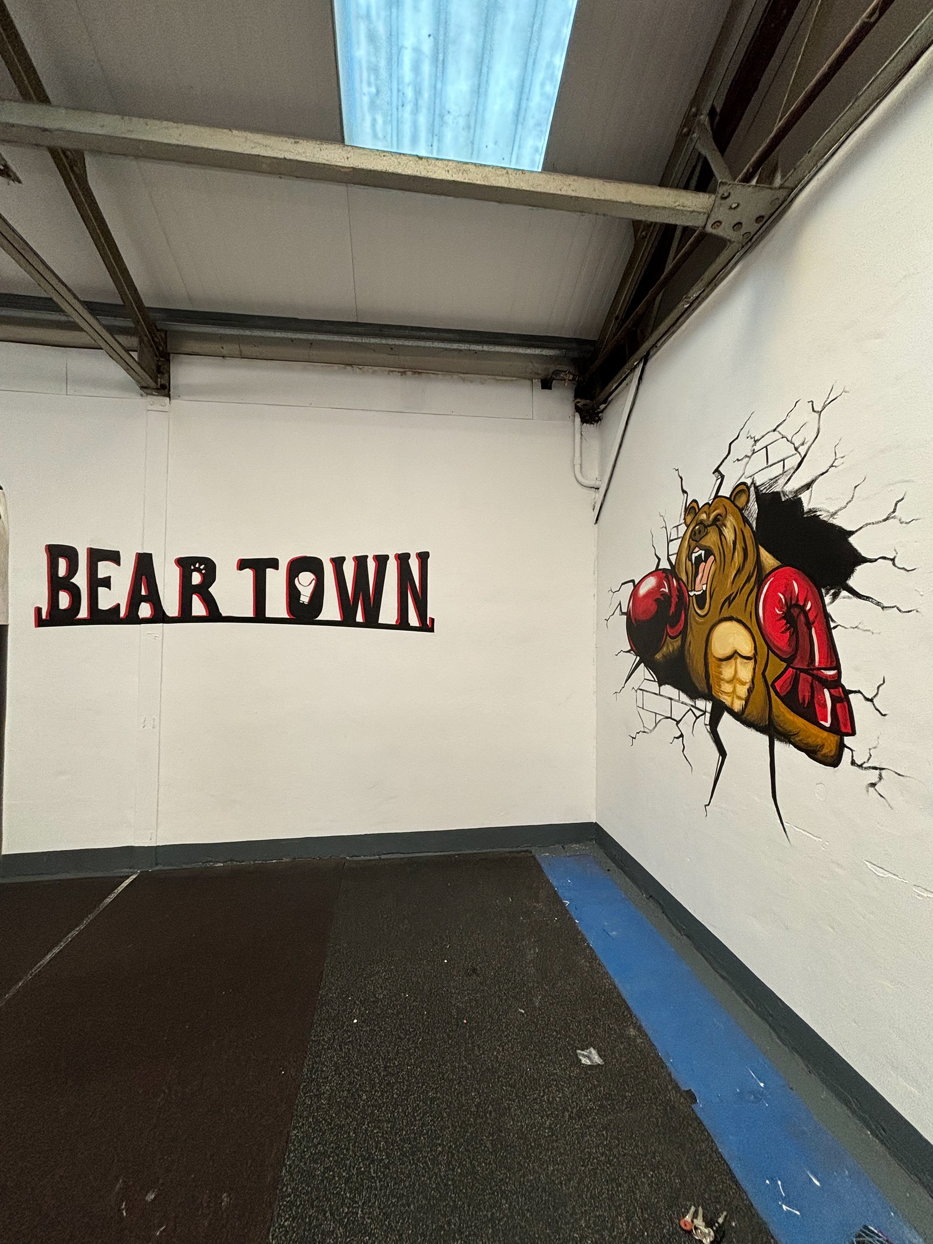 Beartown, Boxing Gym