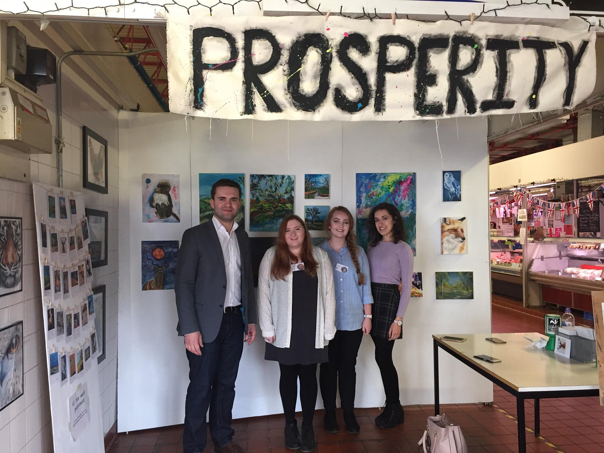 Prosperity, a pop-up exhibition in Stoke-on-Trent displaying mine and two other artists’ wildlife postcards with the aim to raise money for the Staffordshire Wildlife Trust. Our artworks explore portrait paintings of animals and natural landscapes, highlighting the true beauty of wildlife. 20th-22nd February 2019