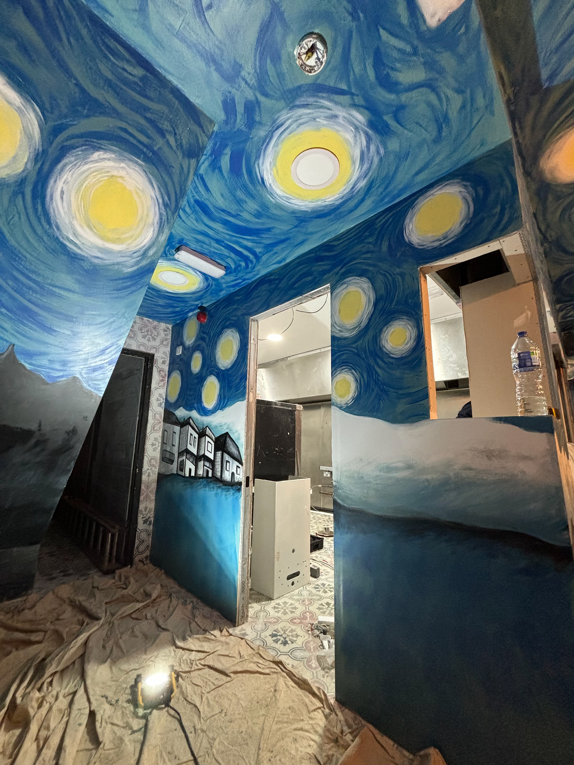 Starry Night, Cafe (The Hidden Lemon, Sale) 5/5