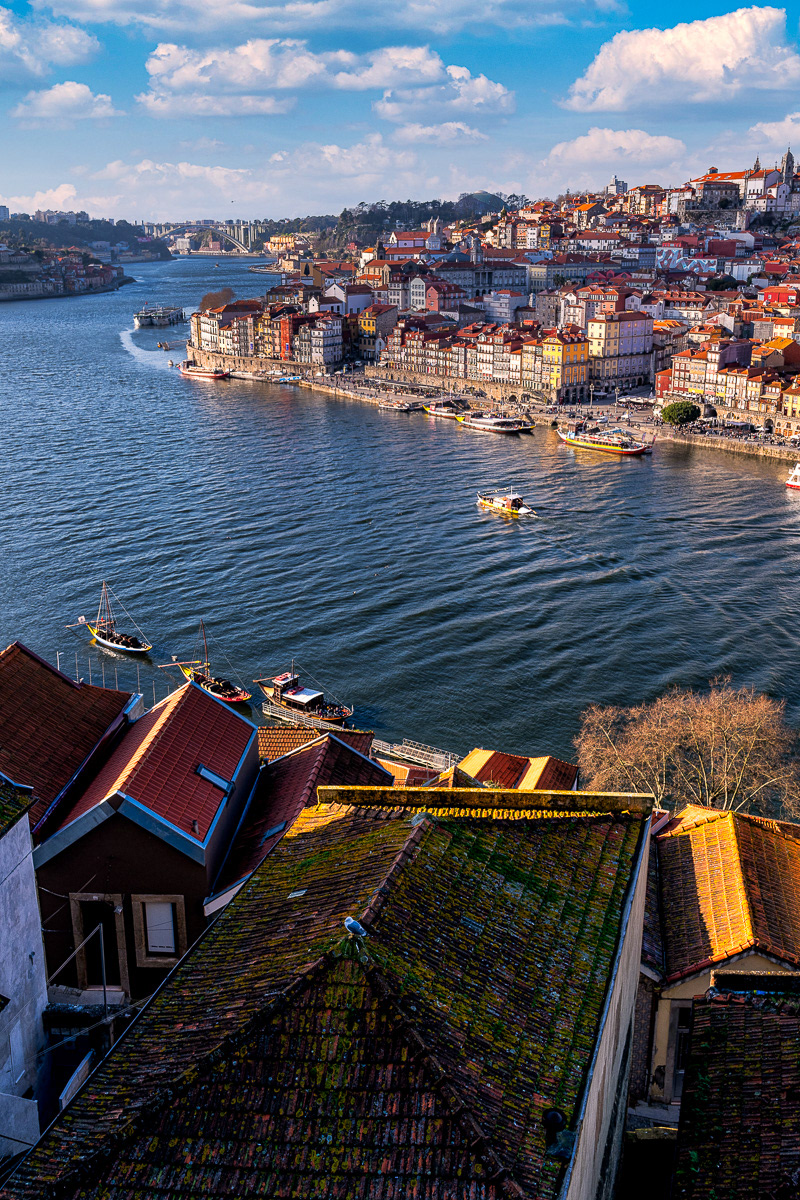 Cais da Ribeira. Copyright © 2018-2021 David Romualdo | All Rights Reserved