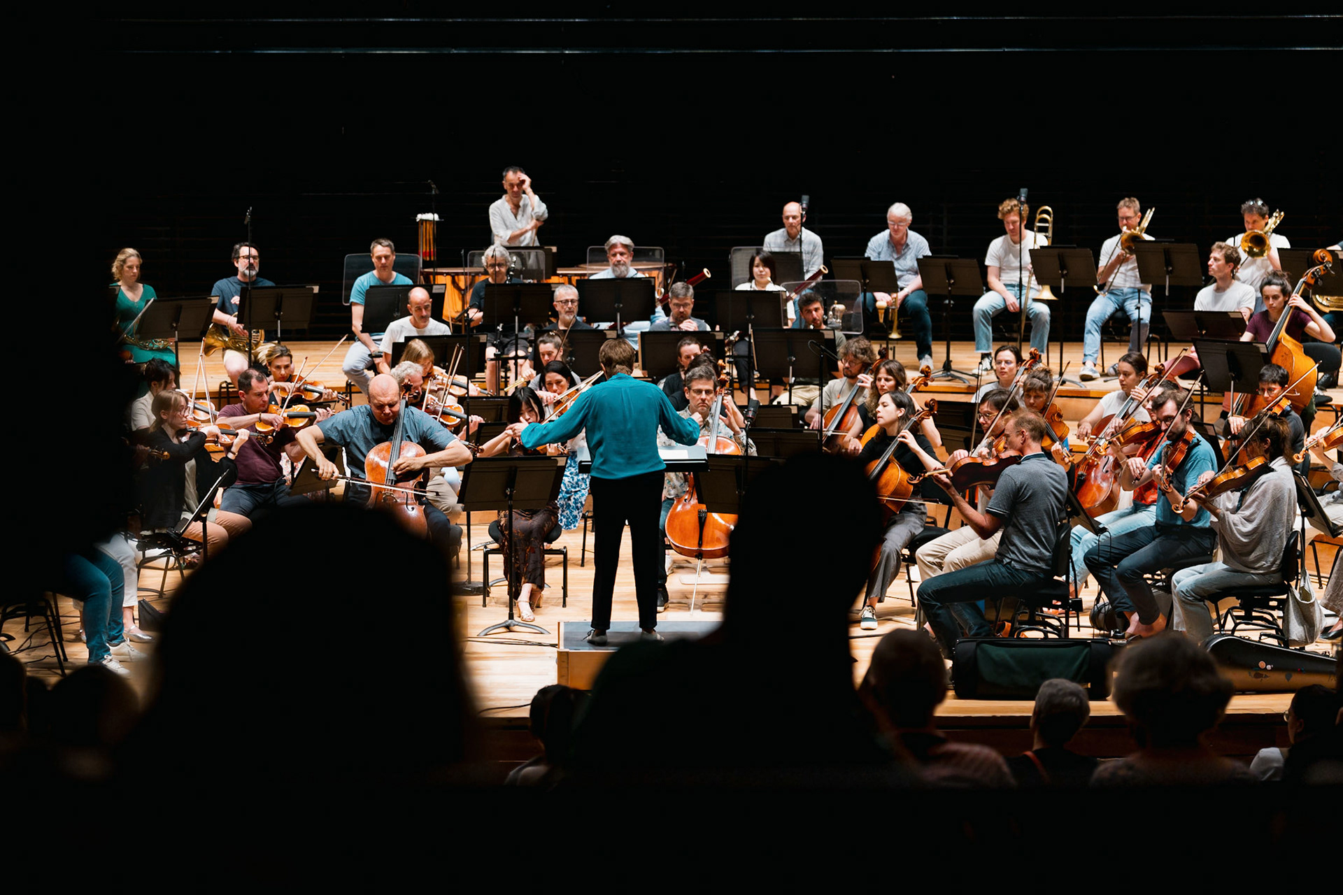 Orchestre de Paris à la Philharmonie de Paris. Anja BihlmaierTruls Mørk - Tower, Dvořák, Tchaïkovski