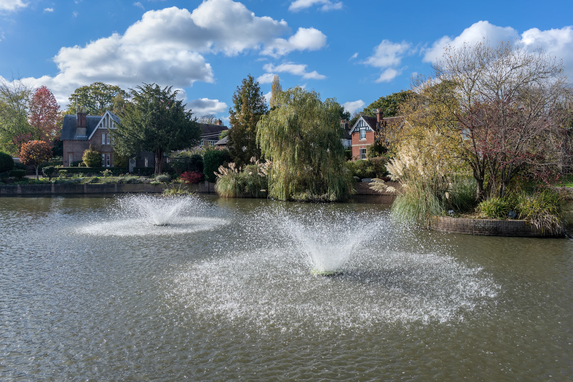 LINDFIELD, WEST SUSSEX/UK -OCTOBER 29 : View of the pond in Lindfield West Sussex on October 29, 2018