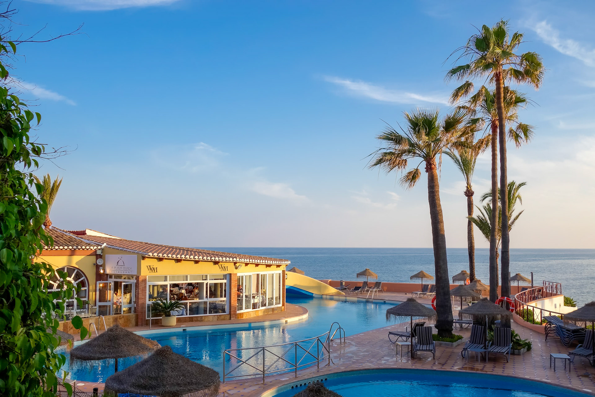 Evening Sunshine at Dona Lola Holiday Resort