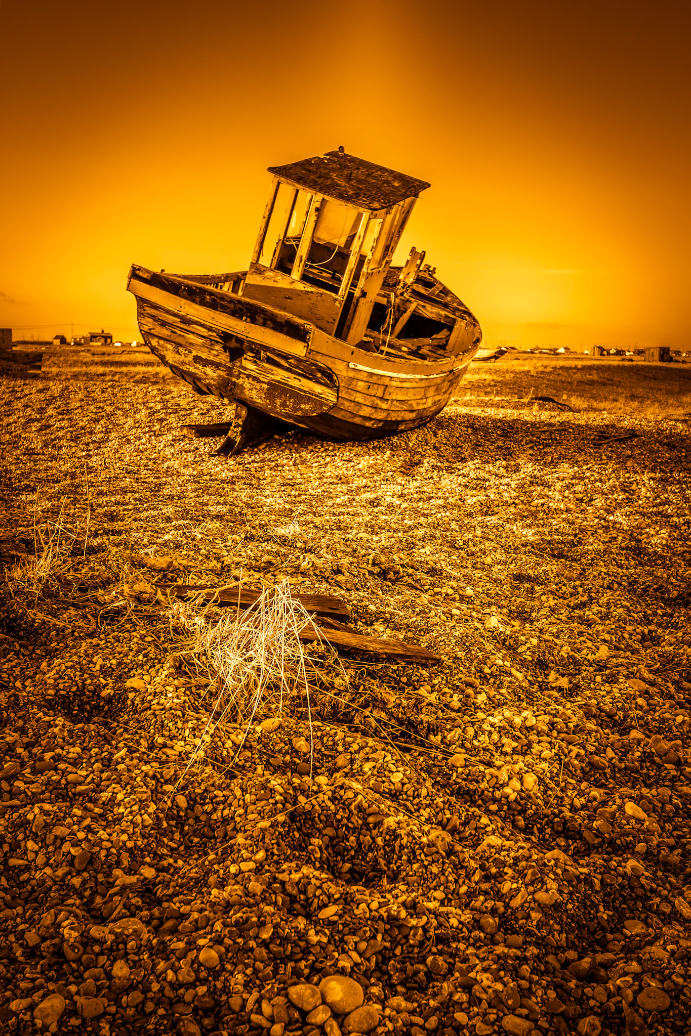 DUNGENESS, KENT/UK - DECEMBER 17 :  Derelict Fishing Boat on Dungeness Beach in Kent on December 17, 2008
