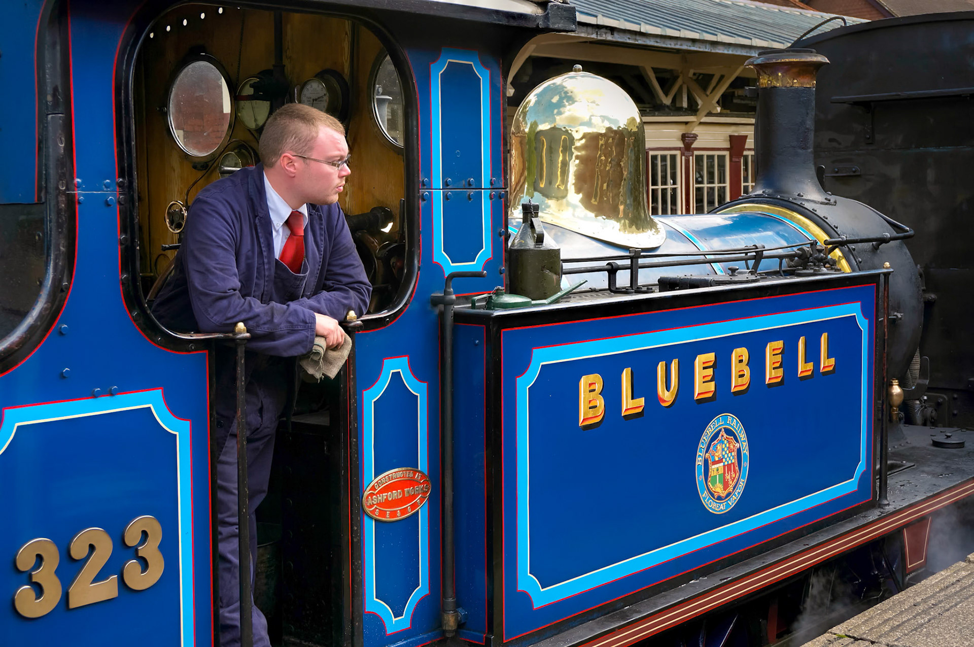 Bluebell Steam Engine at Sheffield Park Station