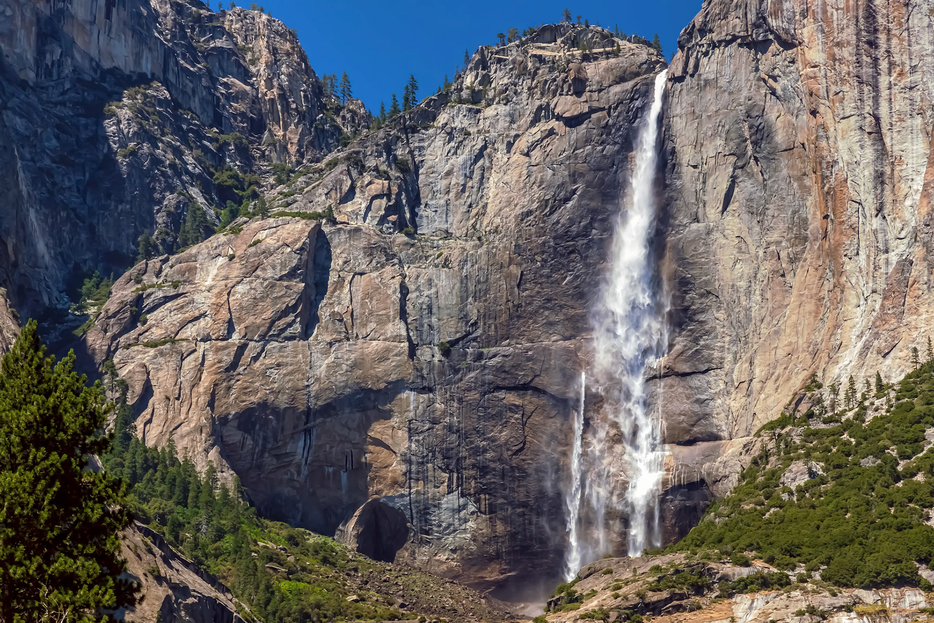 Yosemite Waterfall