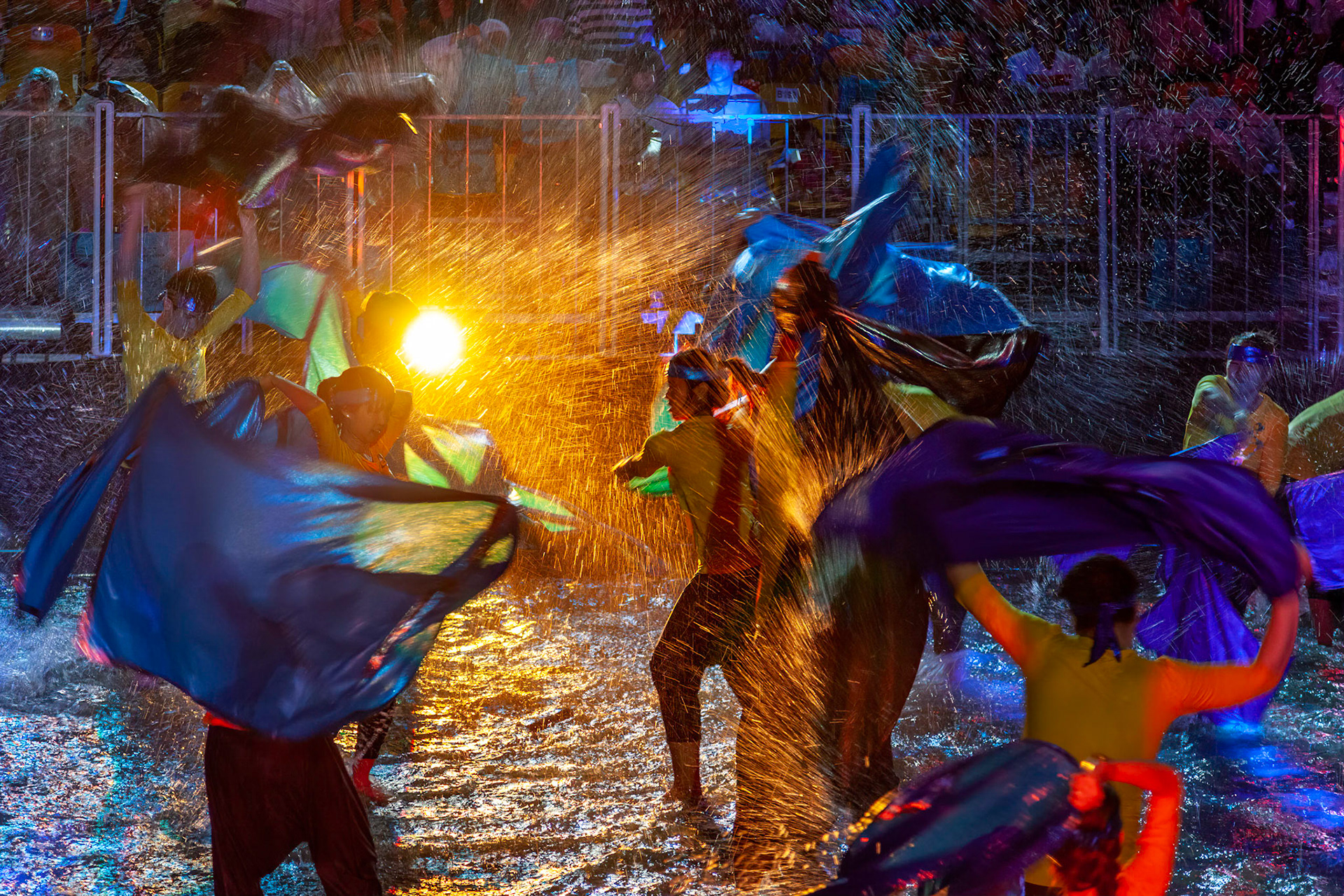 SINGAPORE - FEBRUARY 3 : Chingay Festival 2012 in Singapore on February 3, 2012. Unidentified people.