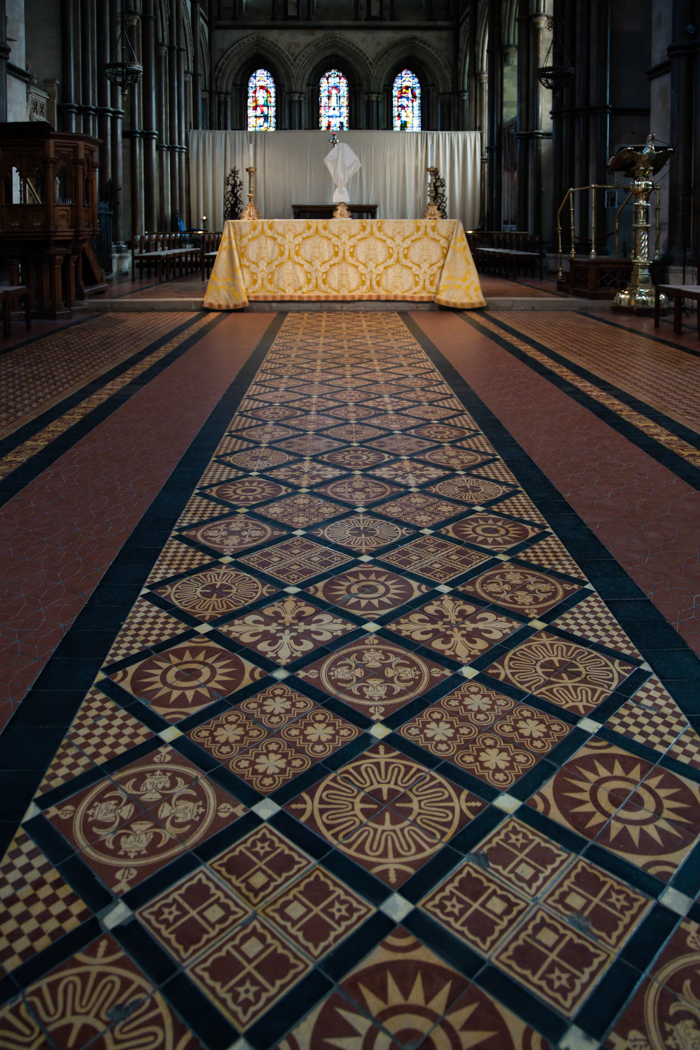 ROCHESTER, KENT/UK - MARCH 24 : View of the altar in the Cathedral at Rochester on March 24, 2019