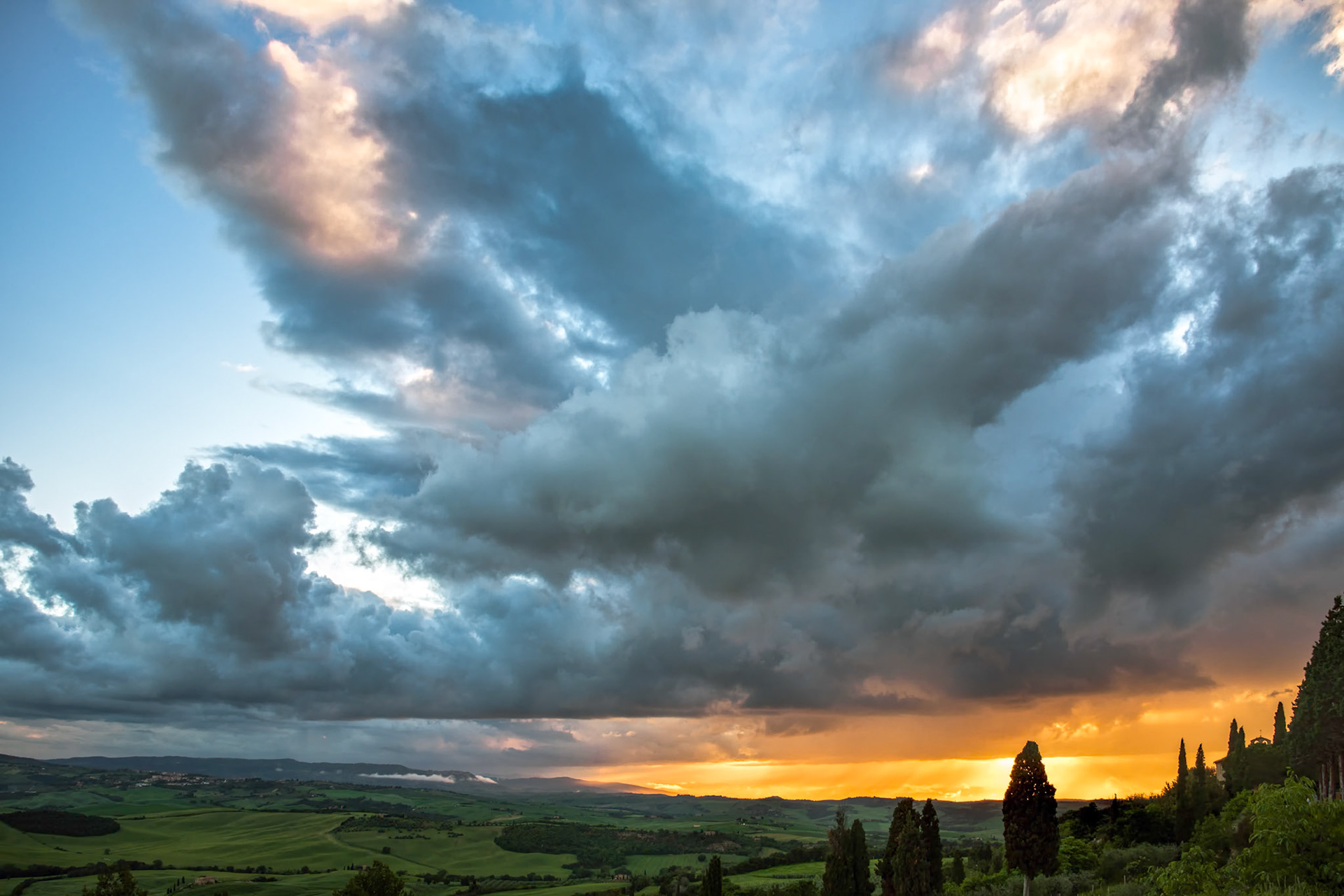 Sunset over Val d'Orcia Tuscany