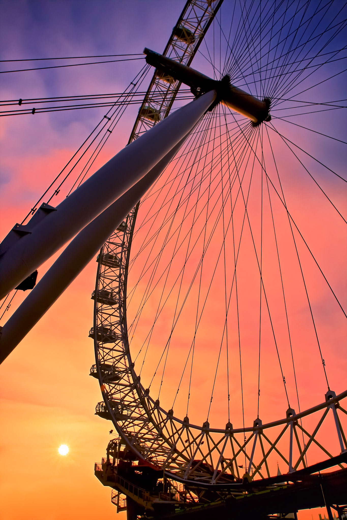 London Eye silhouette