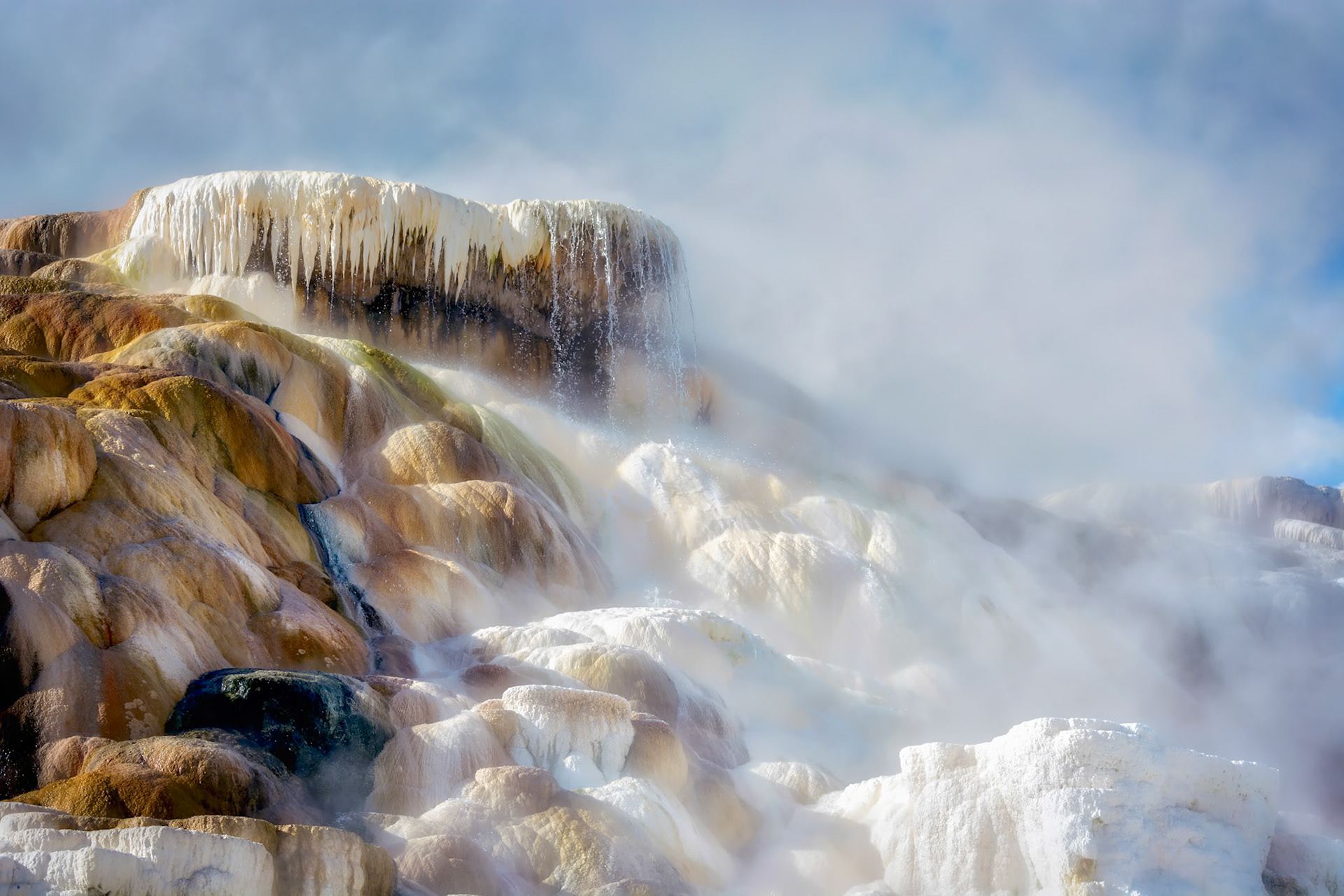Mammoth Hot Springs in Yellowstone National Park