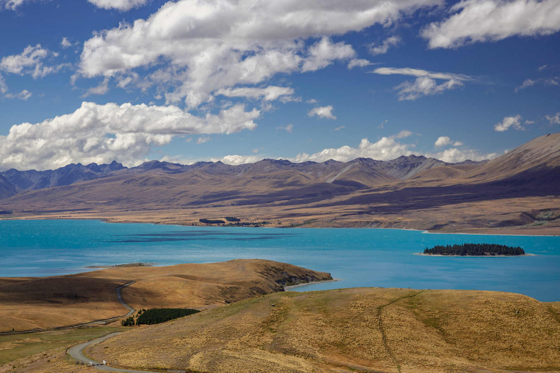 Scenic view of the colourful Lake Tekapo in New Zealand