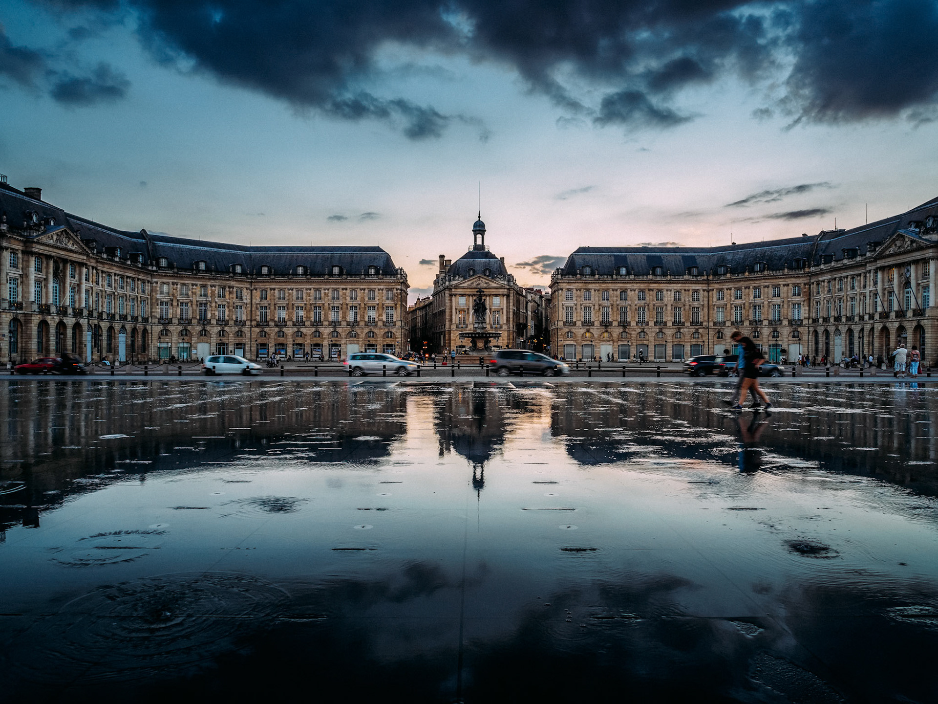 Miroir d'Eau at Place de la Bourse in Bordeaux
