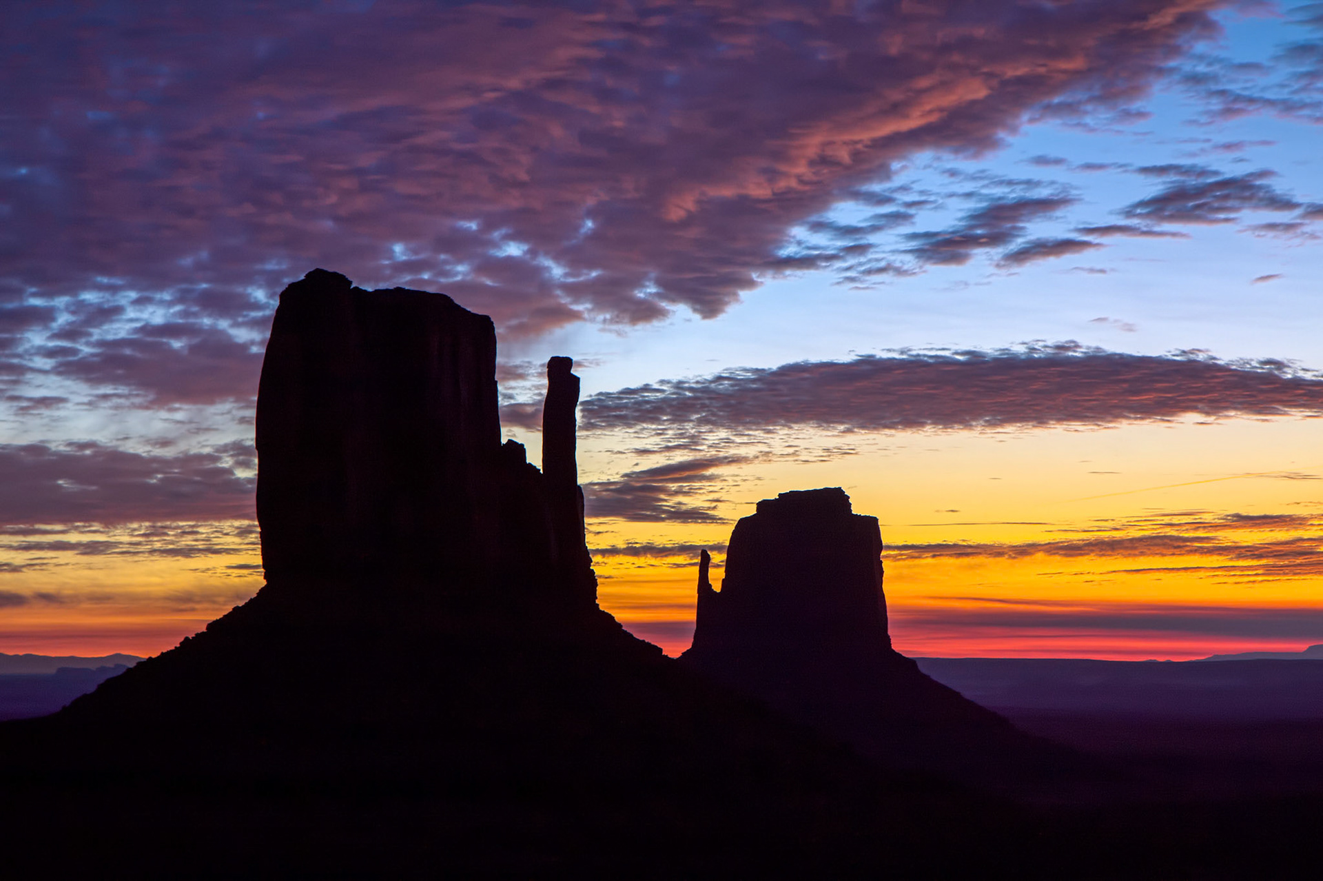View of the Mittens in Monument Valley