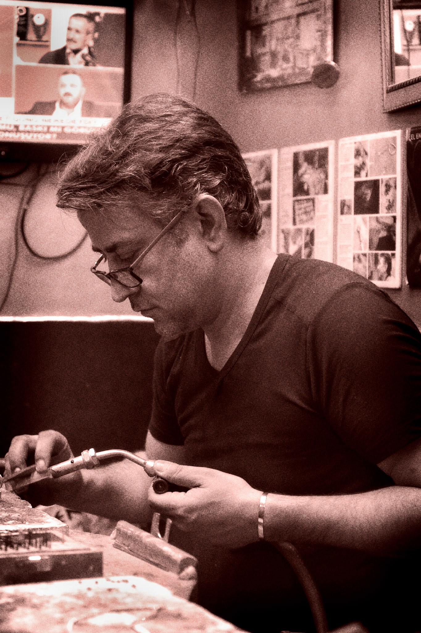 ISTANBUL, TURKEY - MAY 25 : Person working in a courtyard in the Grand Bazaar in Istanbul Turkey on May 25, 2018. One unidentified man