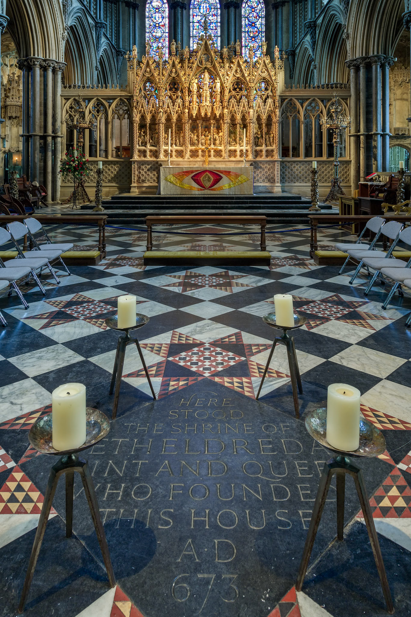 ELY, CAMBRIDGESHIRE/UK - NOVEMBER 24 : Interior view of Ely Cathedral in Ely Cambridgeshire on November 24, 2012