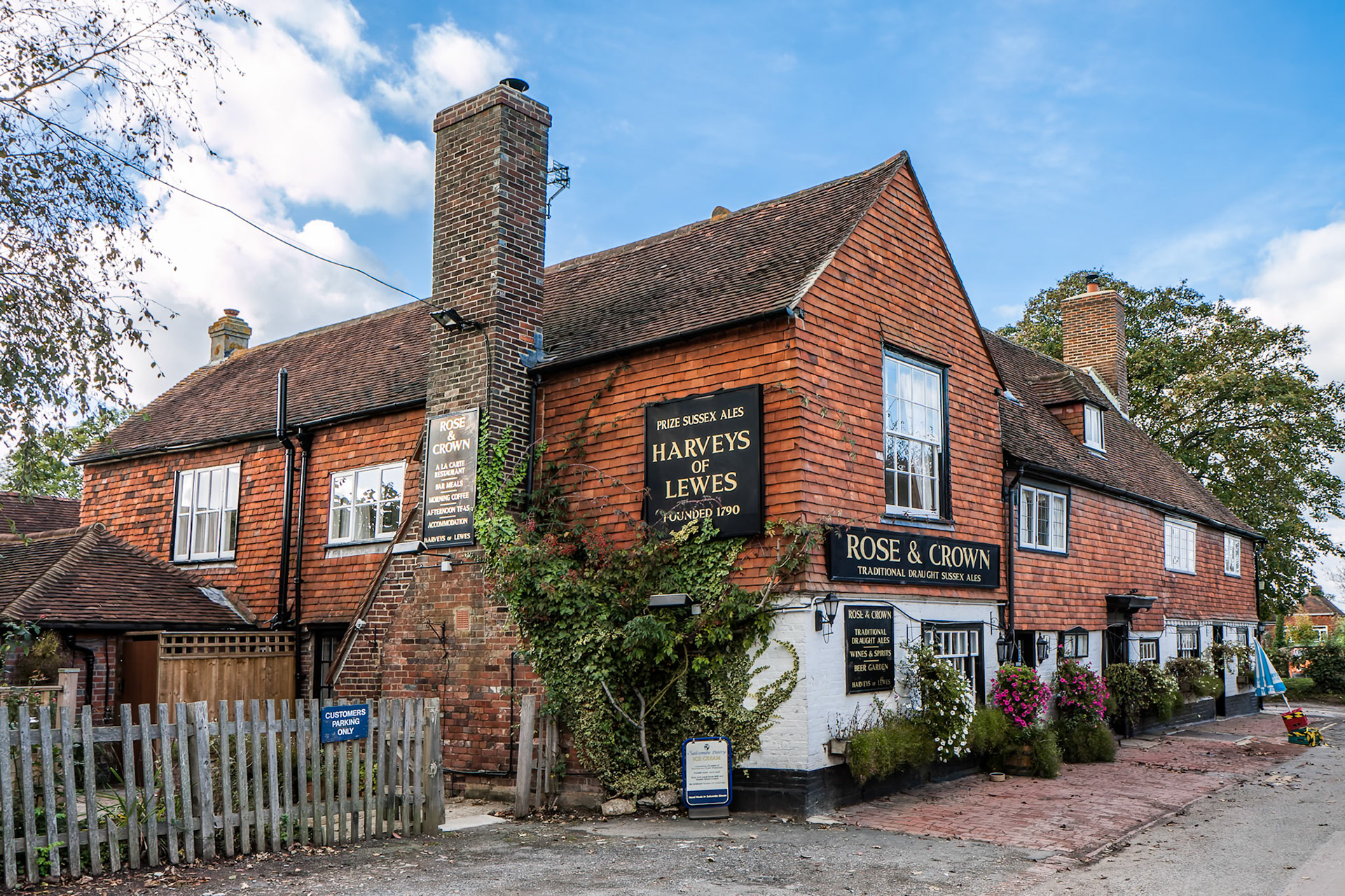 BURWASH, EAST SUSSEX, UK - OCTOBER 12 : View of Rose and Crown pub in Burwash, East Sussex on October 12, 2009