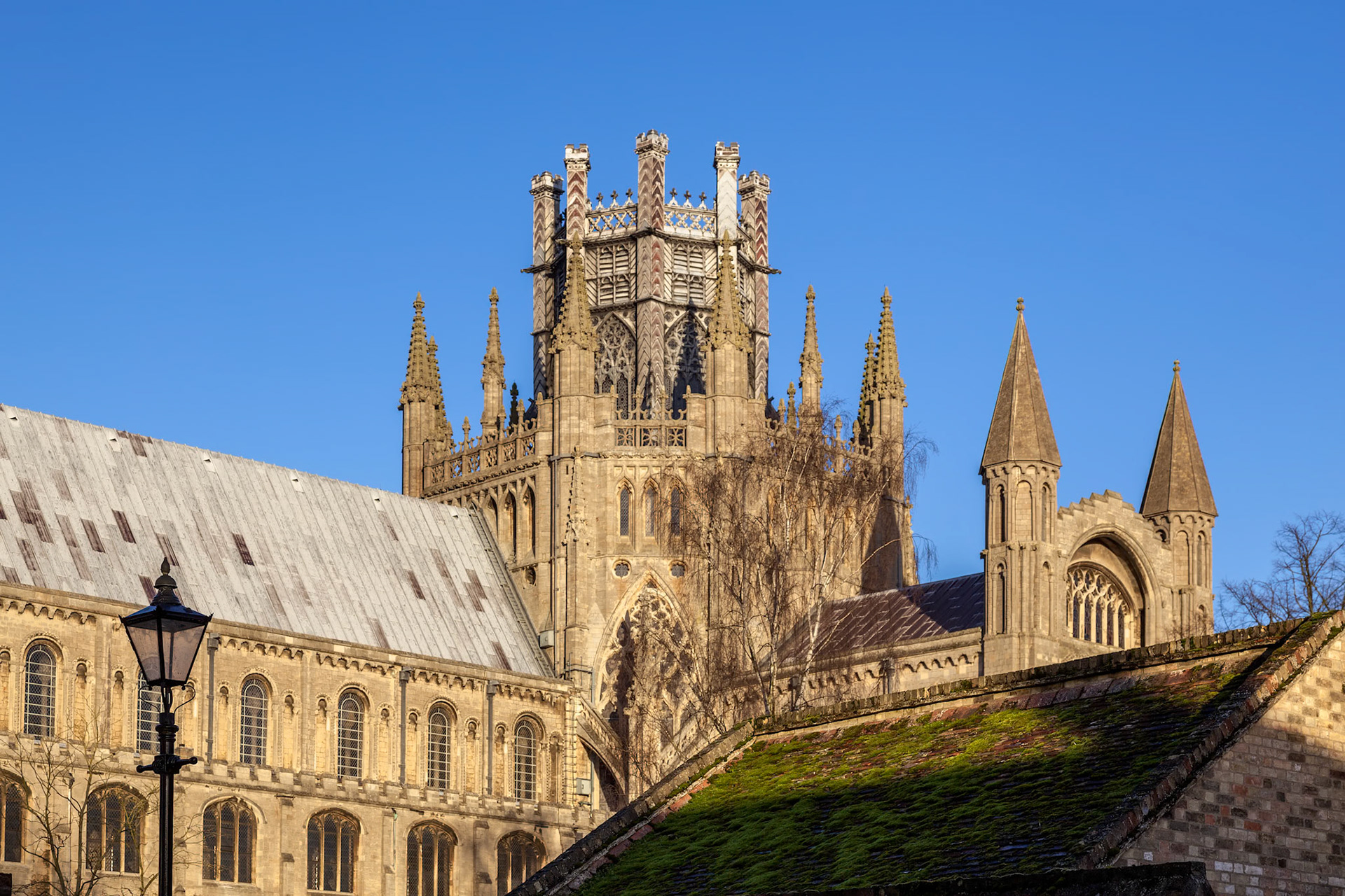 ELY, CAMBRIDGESHIRE/UK - NOVEMBER 23 : Exterior view of Ely Cathedral in Ely on November 23, 2012