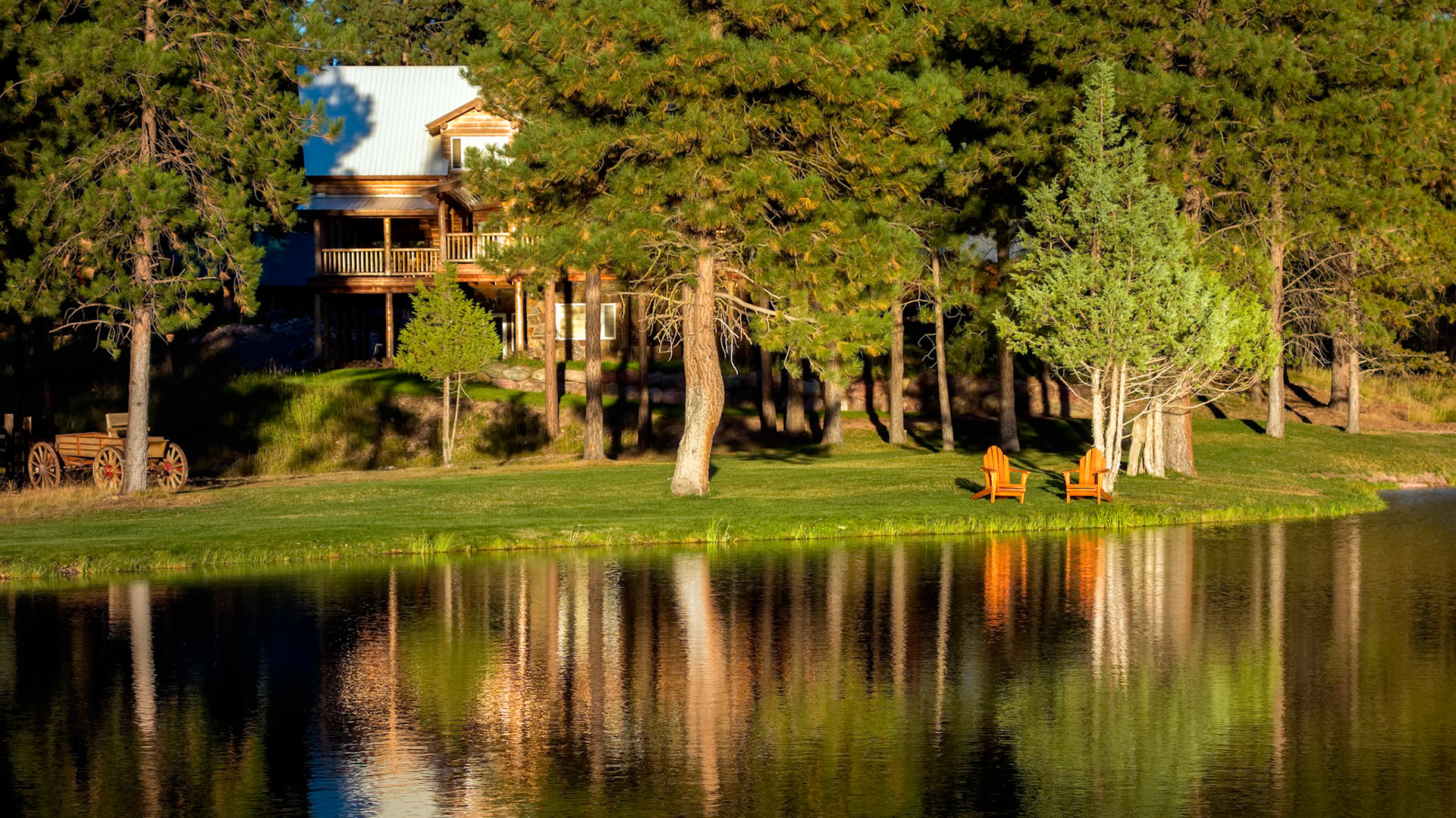 SEELEY LAKE, MONTANA/USA - SEPTEMBER 20 : Evening sunshine on a wooden chalet at Seeley Lake Missoula County in Montana on September 20, 2013