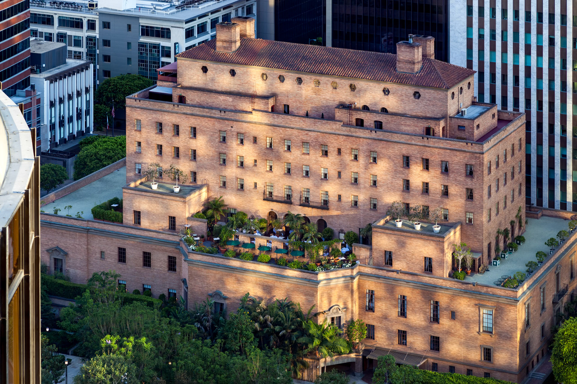 The California Club Italian Renaissance Revival building