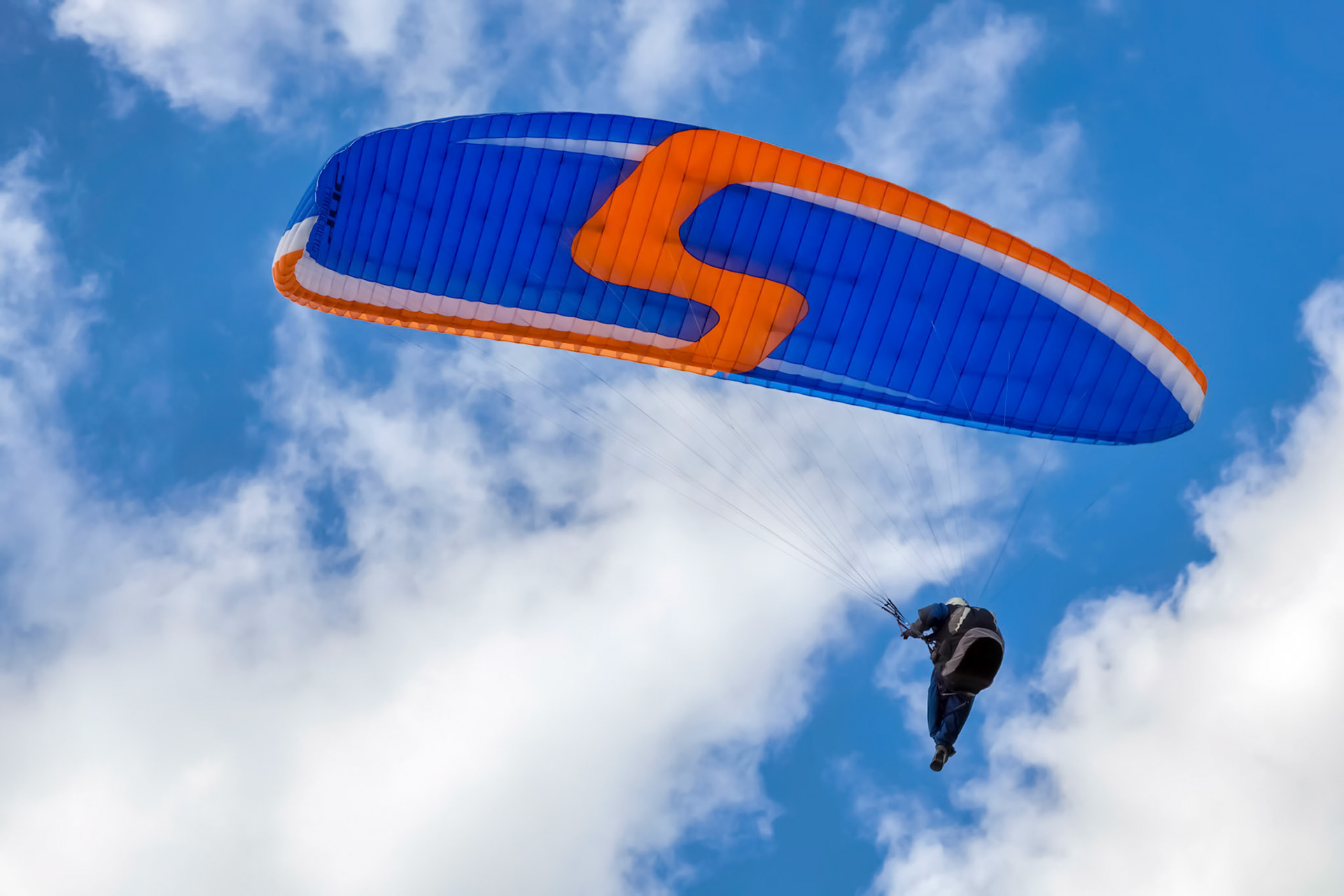 Paragliding at Devil's Dyke
