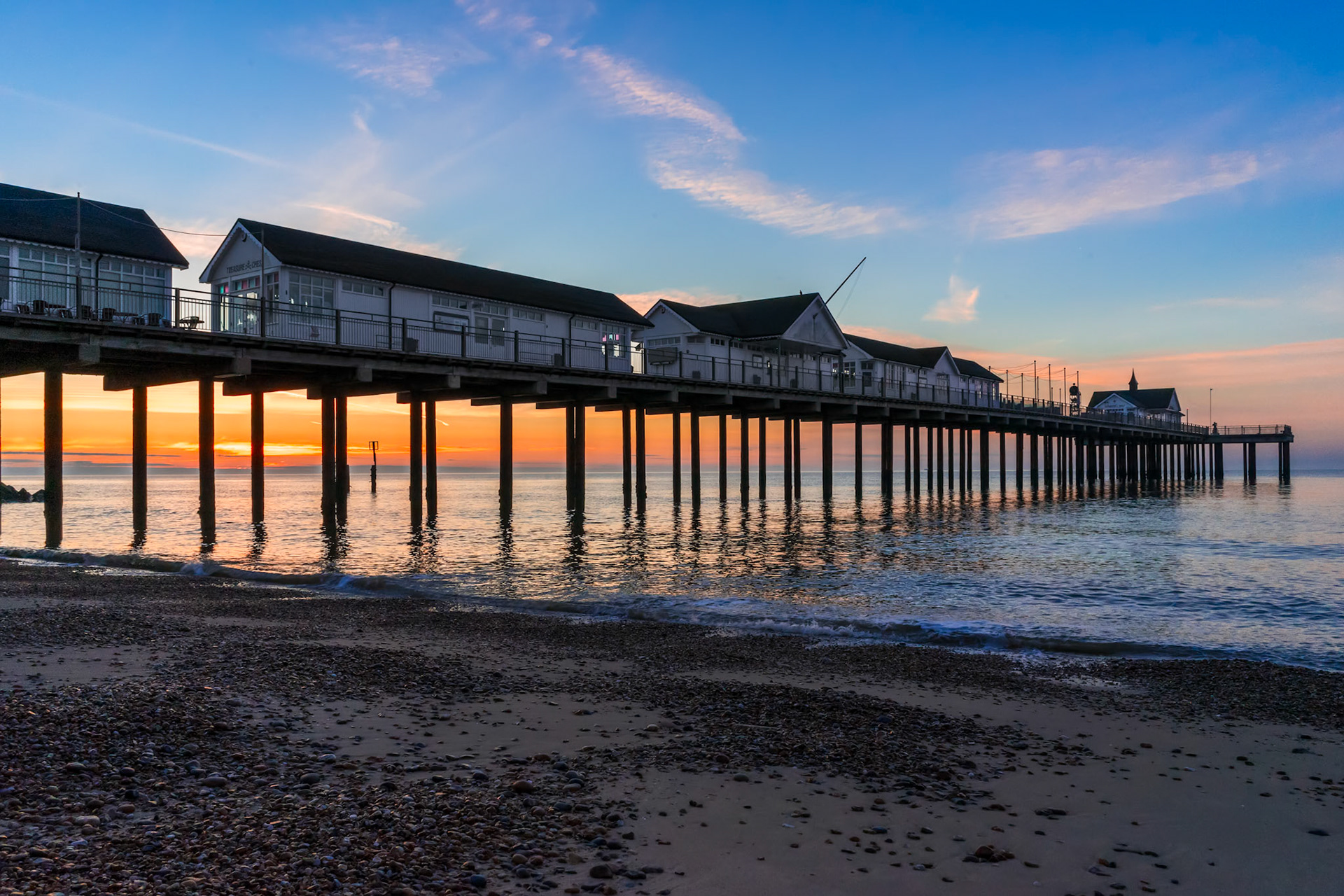 Sunrise over Southwold Pier