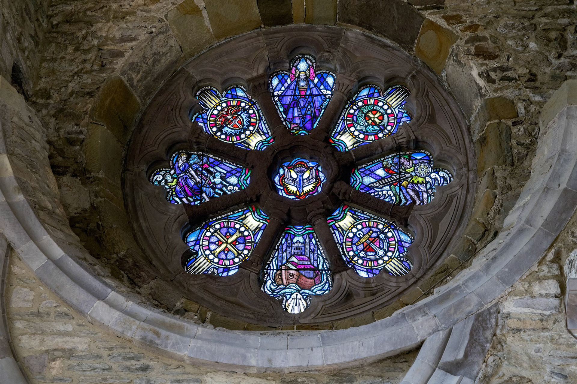 ST DAVID'S, PEMBROKESHIRE/UK - SEPTEMBER 13 : Interior view of the Cathedral at St David's in Pembrokeshire on September 13, 2019