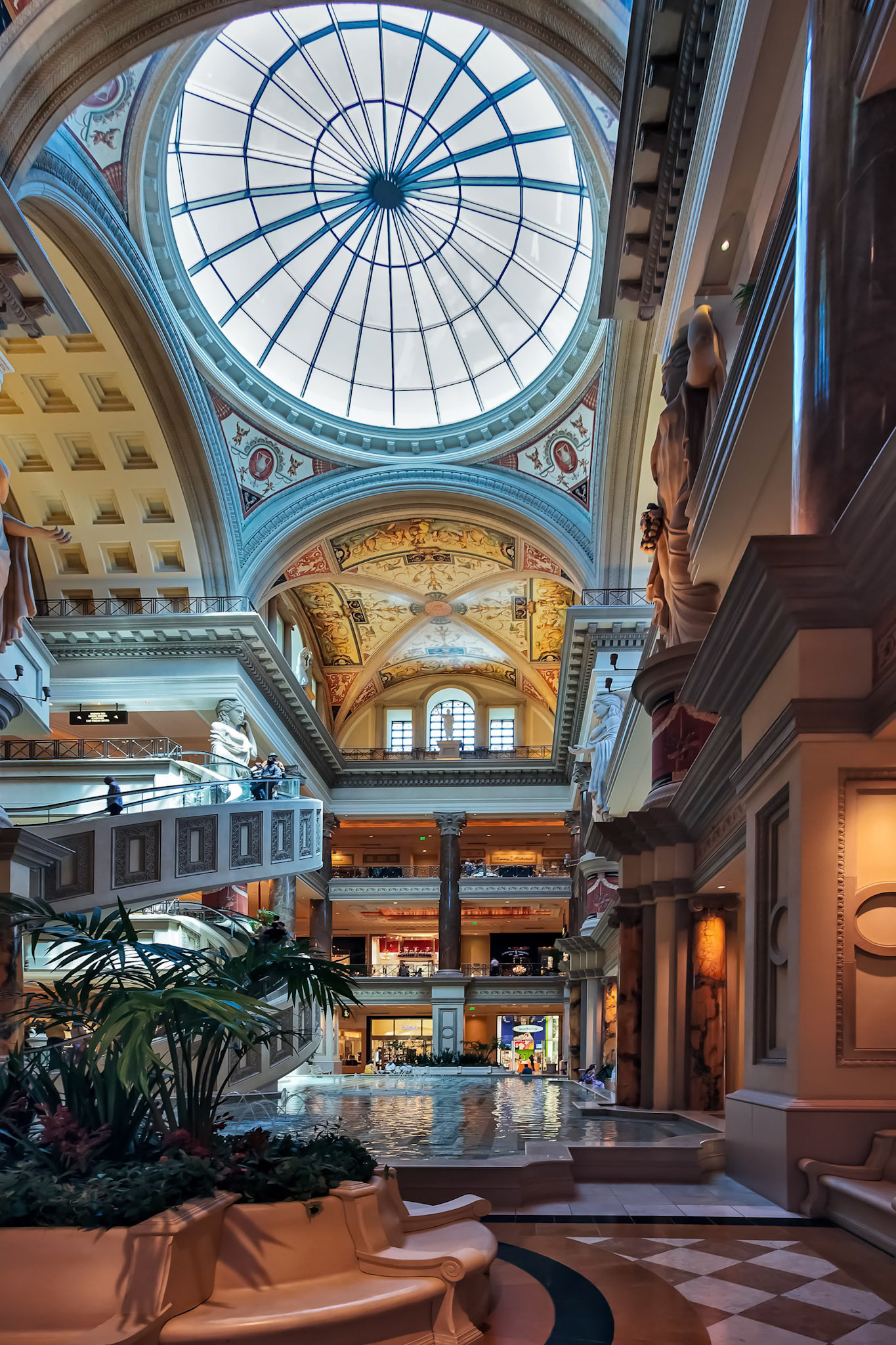 Forum Shopping Mall in Las Vegas