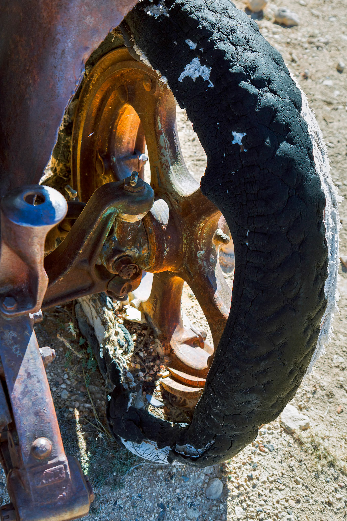 BRYCE, UTAH/USA - NOVEMBER 5 : Threadbare tyre and rusty wheel on an old truck at Bryce in Utah on November 5, 2009