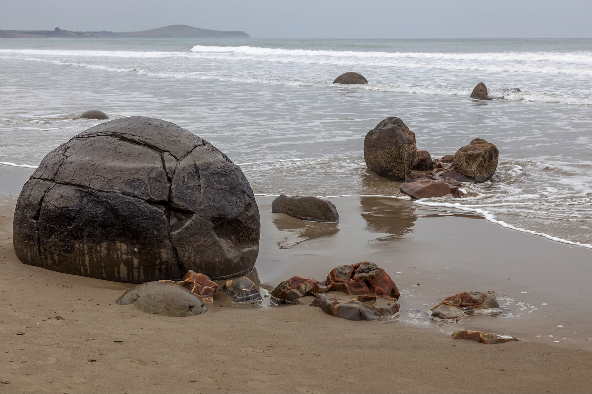 Moeraki Boulders at Koekohe Beach on the wave-cut Otago coast of New Zealand