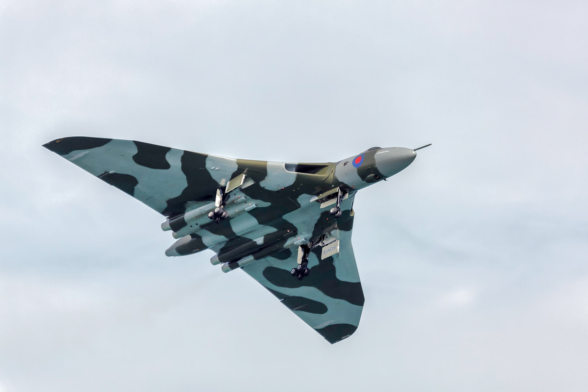 Avro Vulcan XH558 at Airbourne